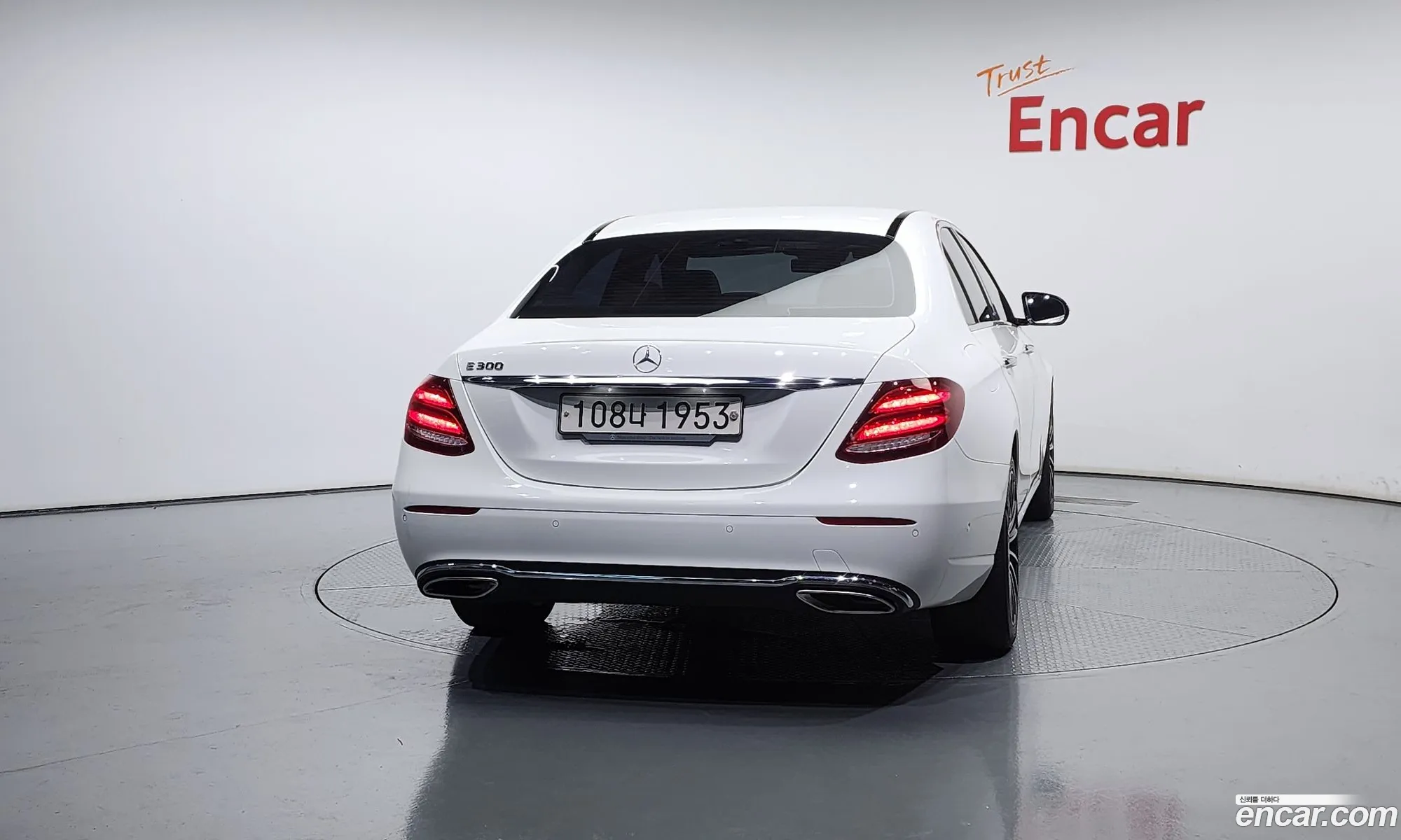 Mercedes-Benz E-Klasse E200 Avant Garde 2017 - фотография 16868267