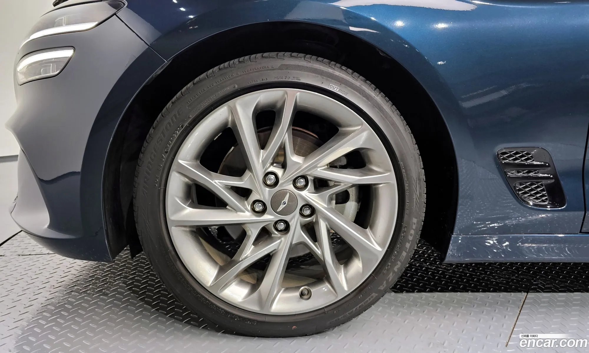 Genesis G70 I Gasoline 20T 2Wd 2021 - фотография 394709