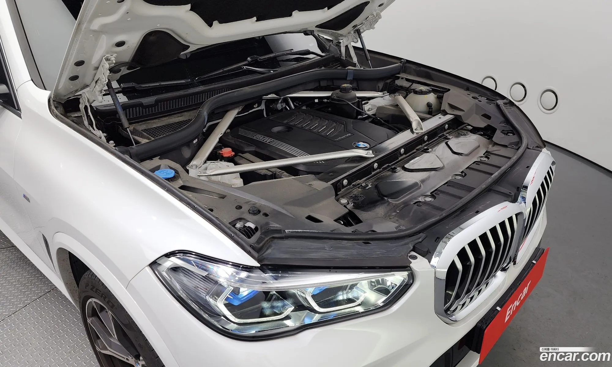 BMW X5 Iv G05 xDrive 40I M Sports 2022 - фотография 18000276