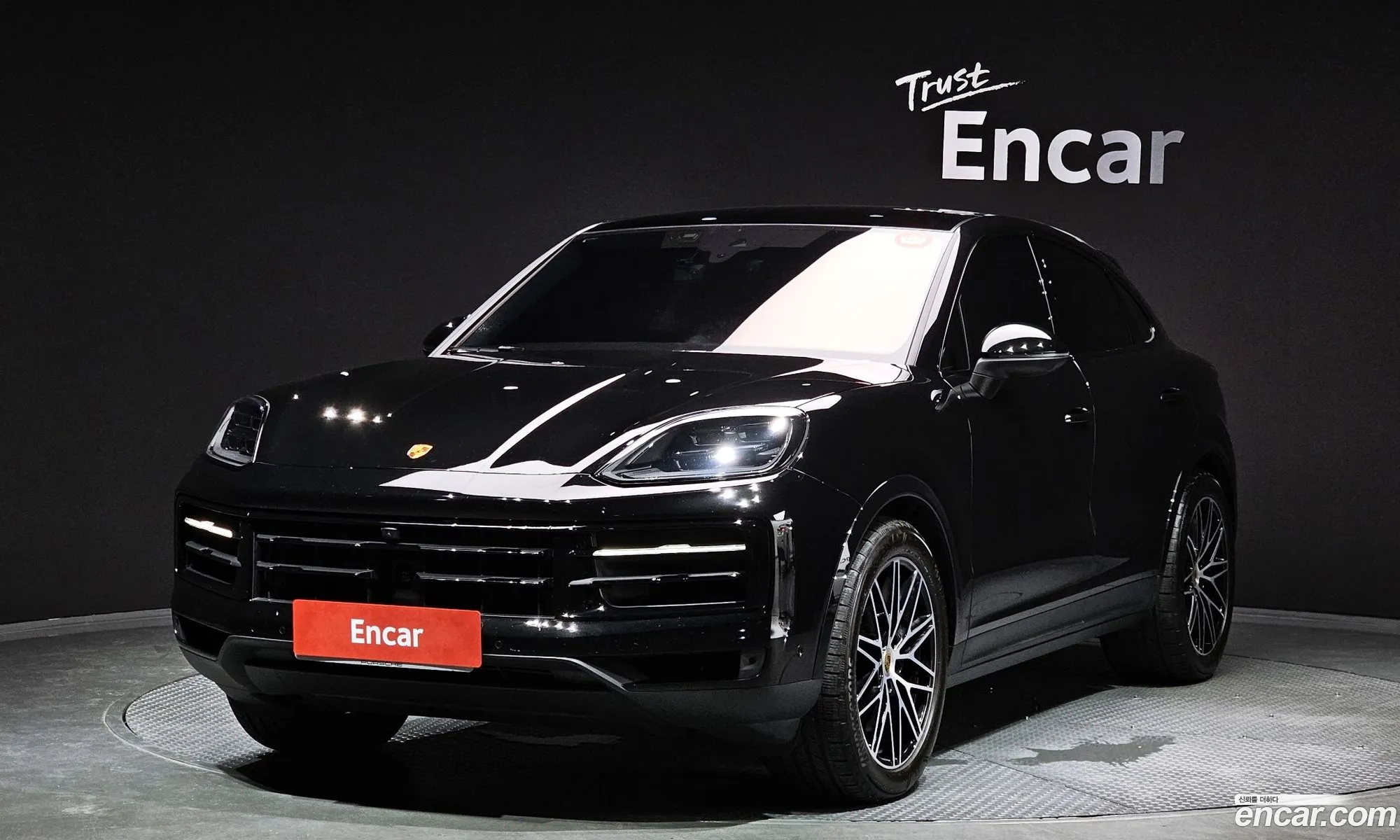 Porsche Cayenne 30 Coupe 2023 - фотография 941848