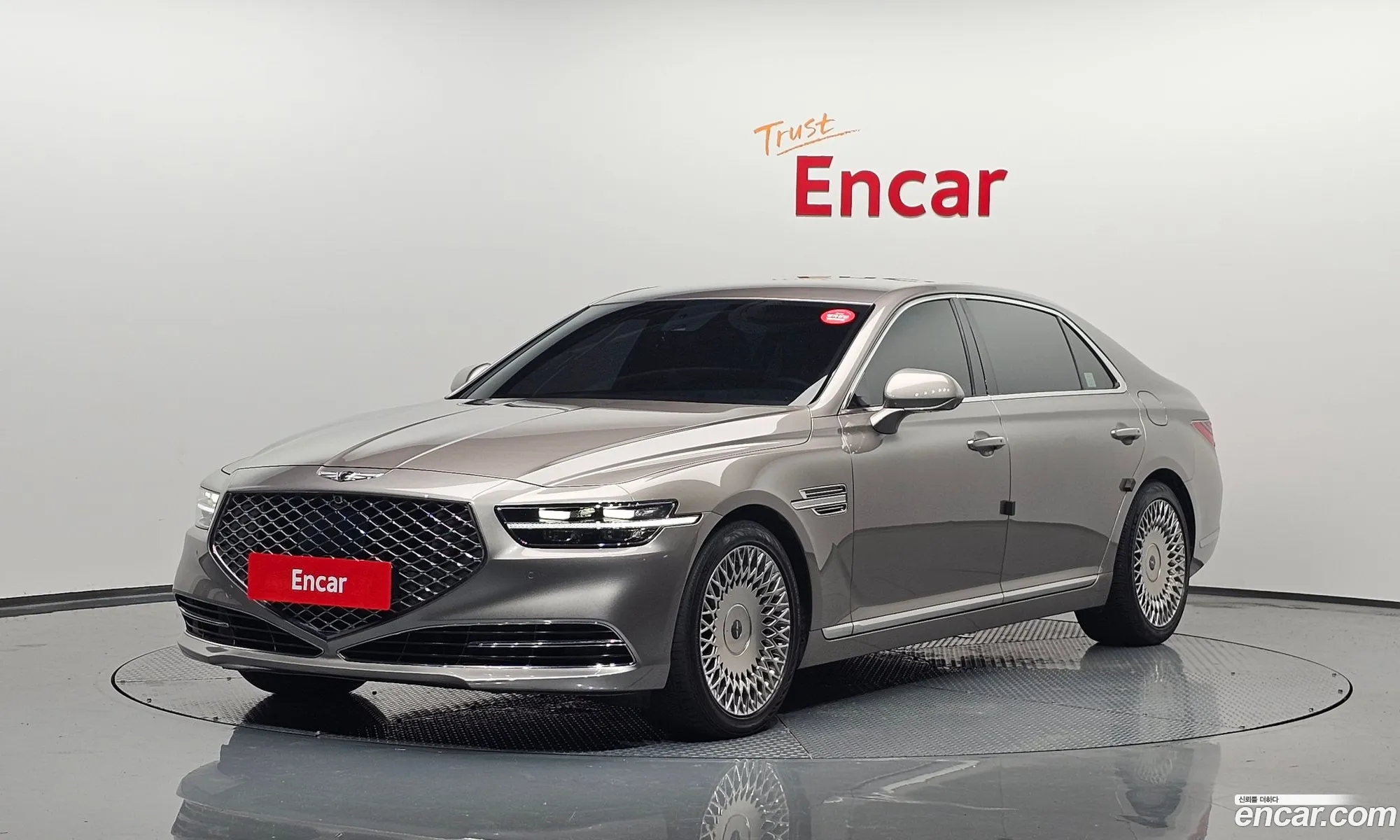 Genesis G90 I 38 Awd 2019 - фотография 567184
