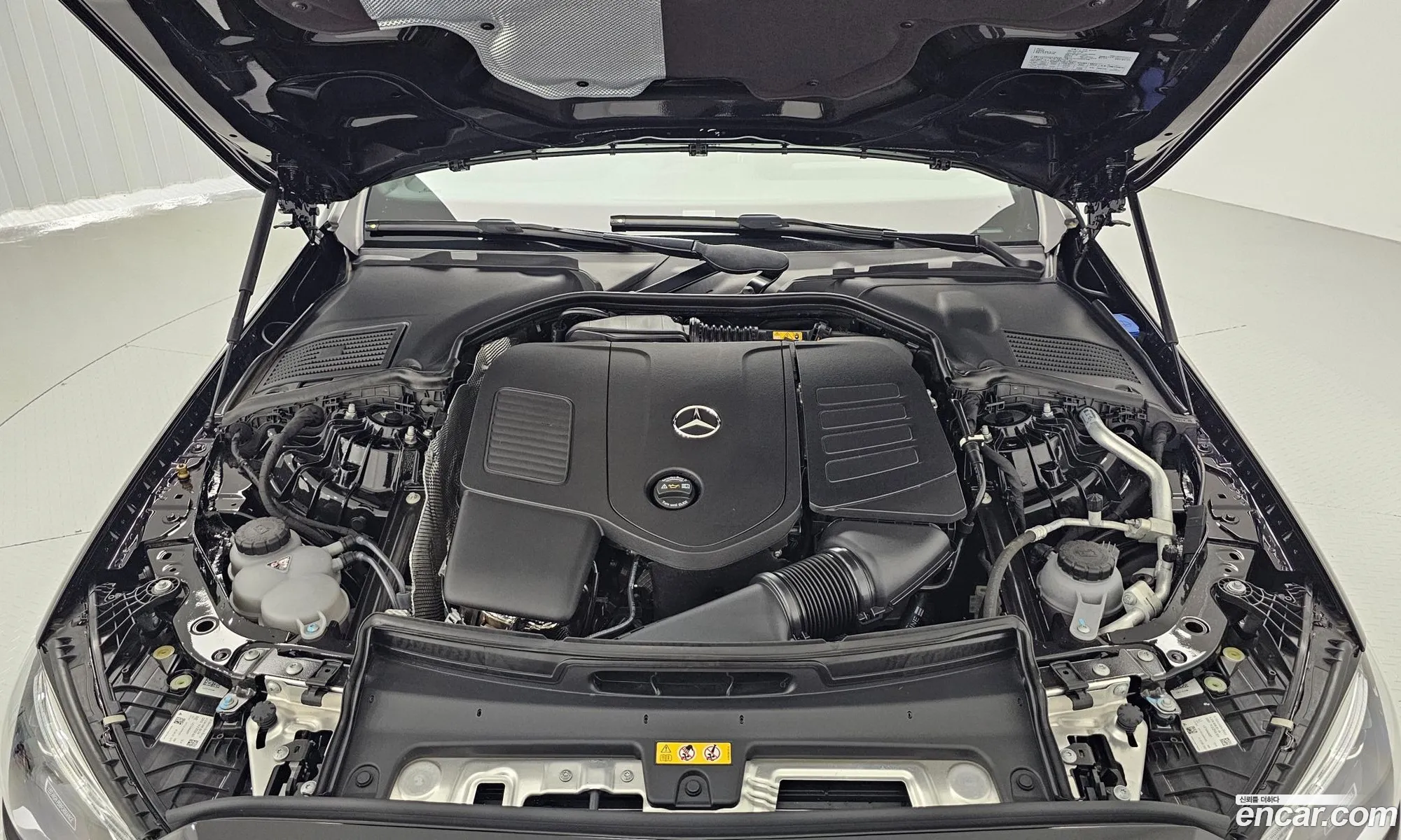 Mercedes-Benz C-Klasse C300 4Matic Avant Garde 2024 - фотография 16669106