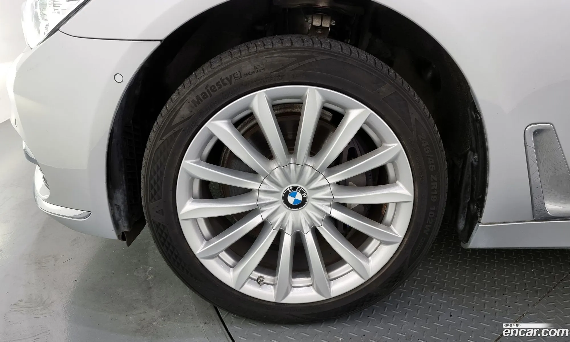 BMW 7Er Vi G11G12 740LixDrive 2016 - фотография 17940094