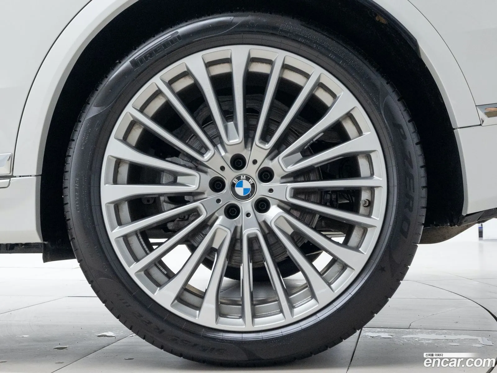 BMW X7 xDrive 40I Design Pure Excellence 7-Seater 2024 - фотография 17902736
