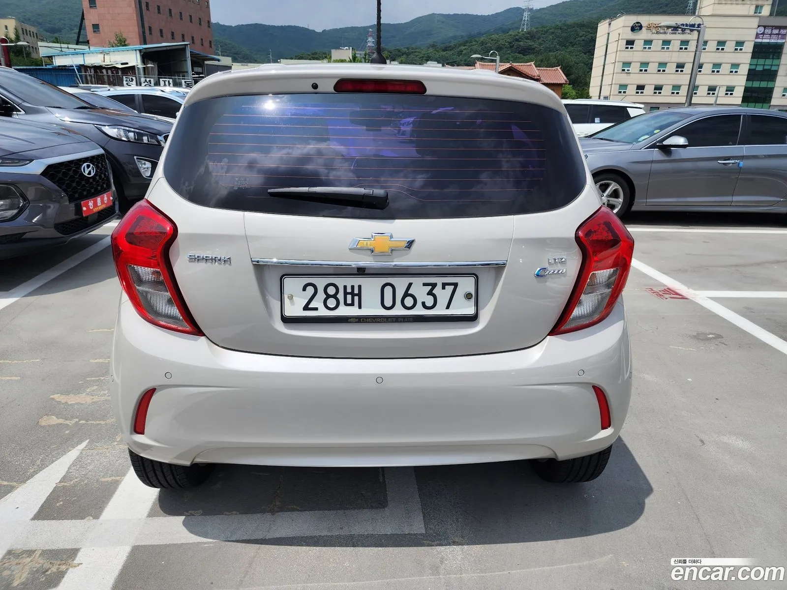 Chevrolet Spark Ltz 2016 - фотография 8440011