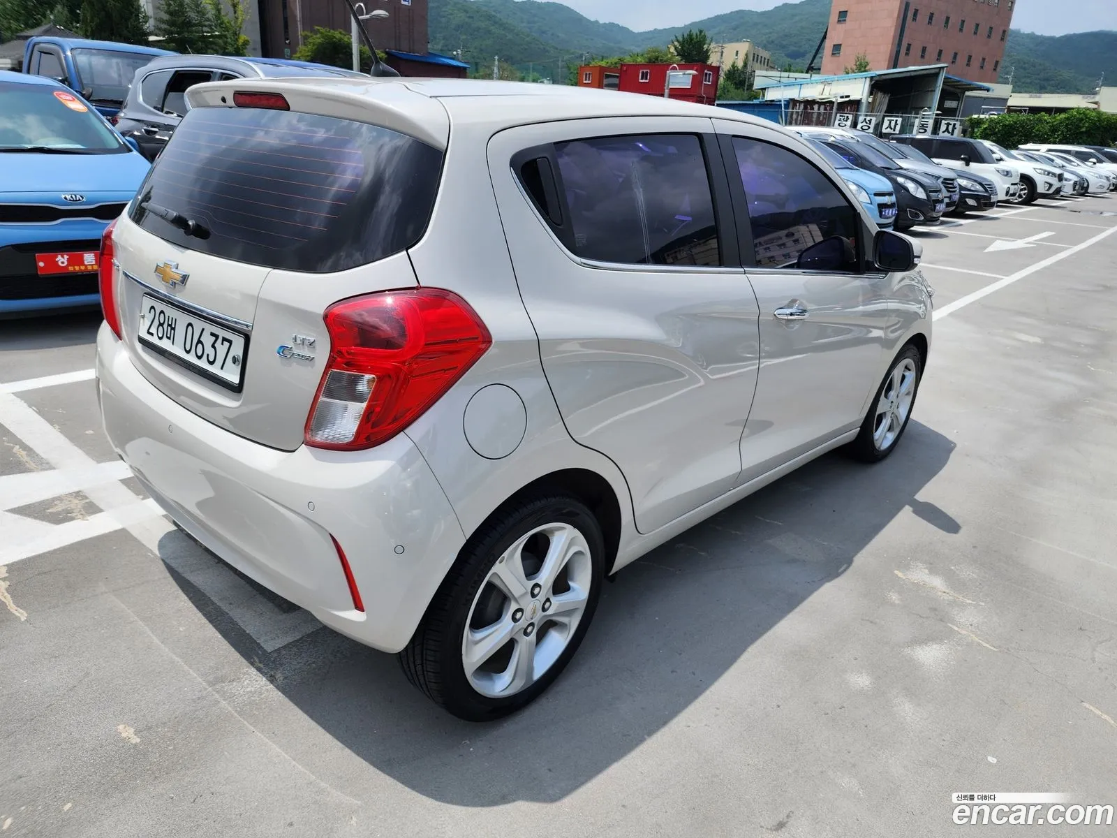 Chevrolet Spark Ltz 2016 - фотография 8440013