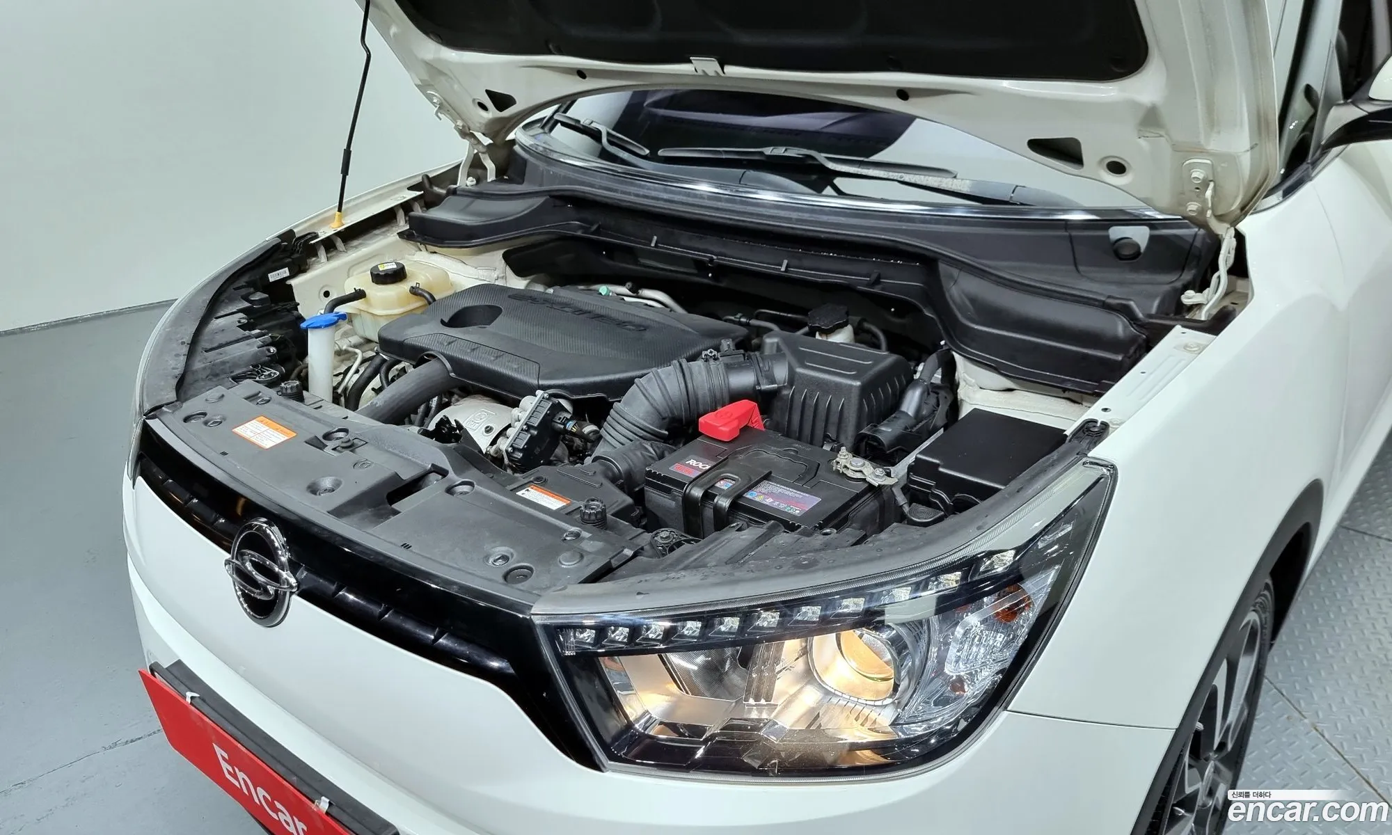 Kg Mobility Ssangyong Tivoli Diesel Lx 2Wd - фотография 8372430