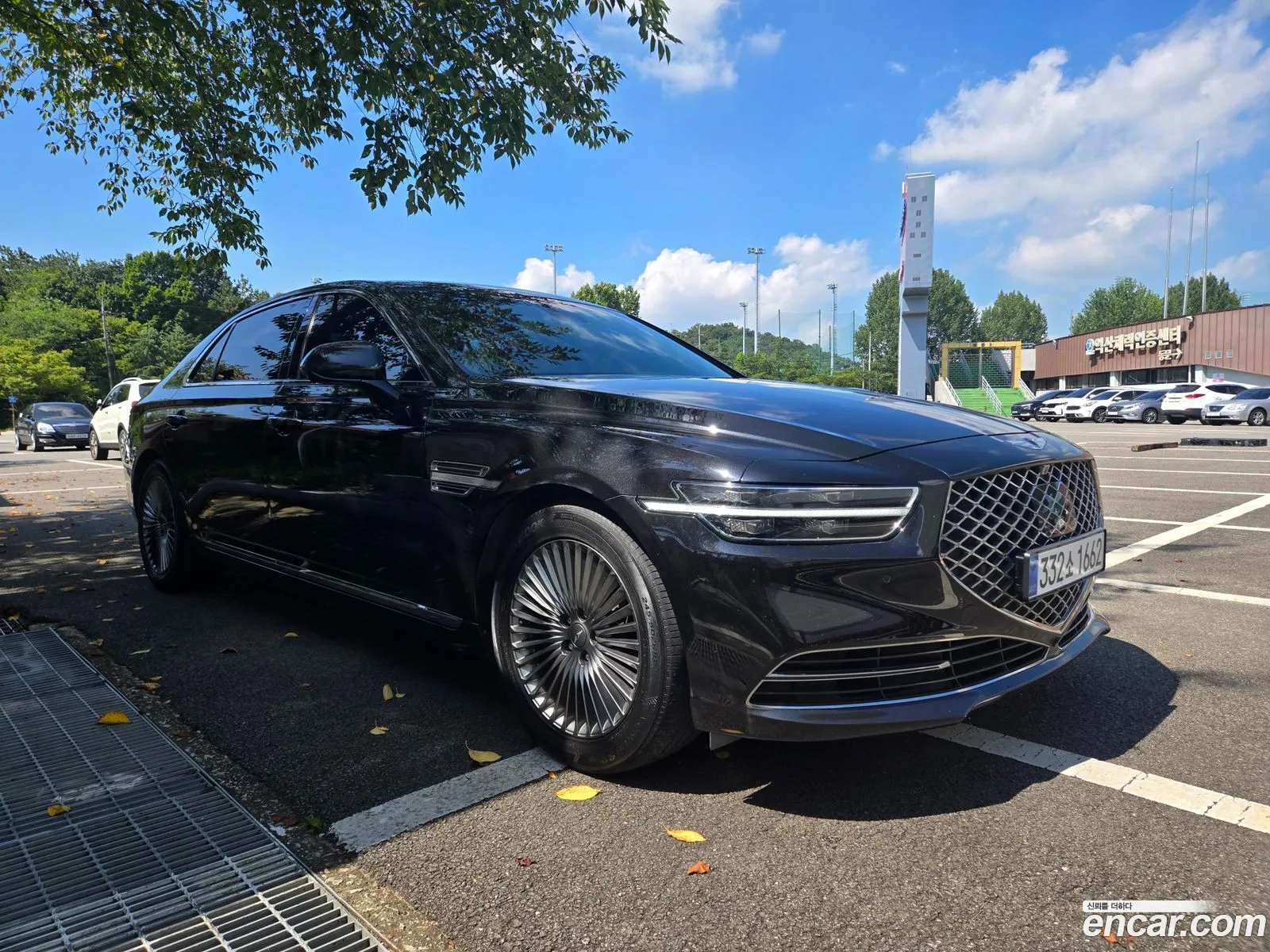 Genesis G90 I 38 Awd 2019 - фотография 414582