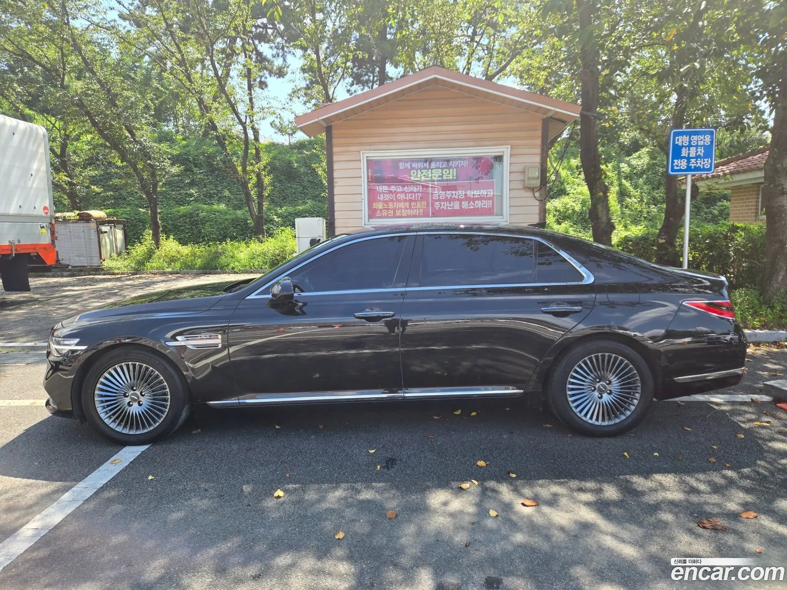 Genesis G90 I 38 Awd 2019 - фотография 414585