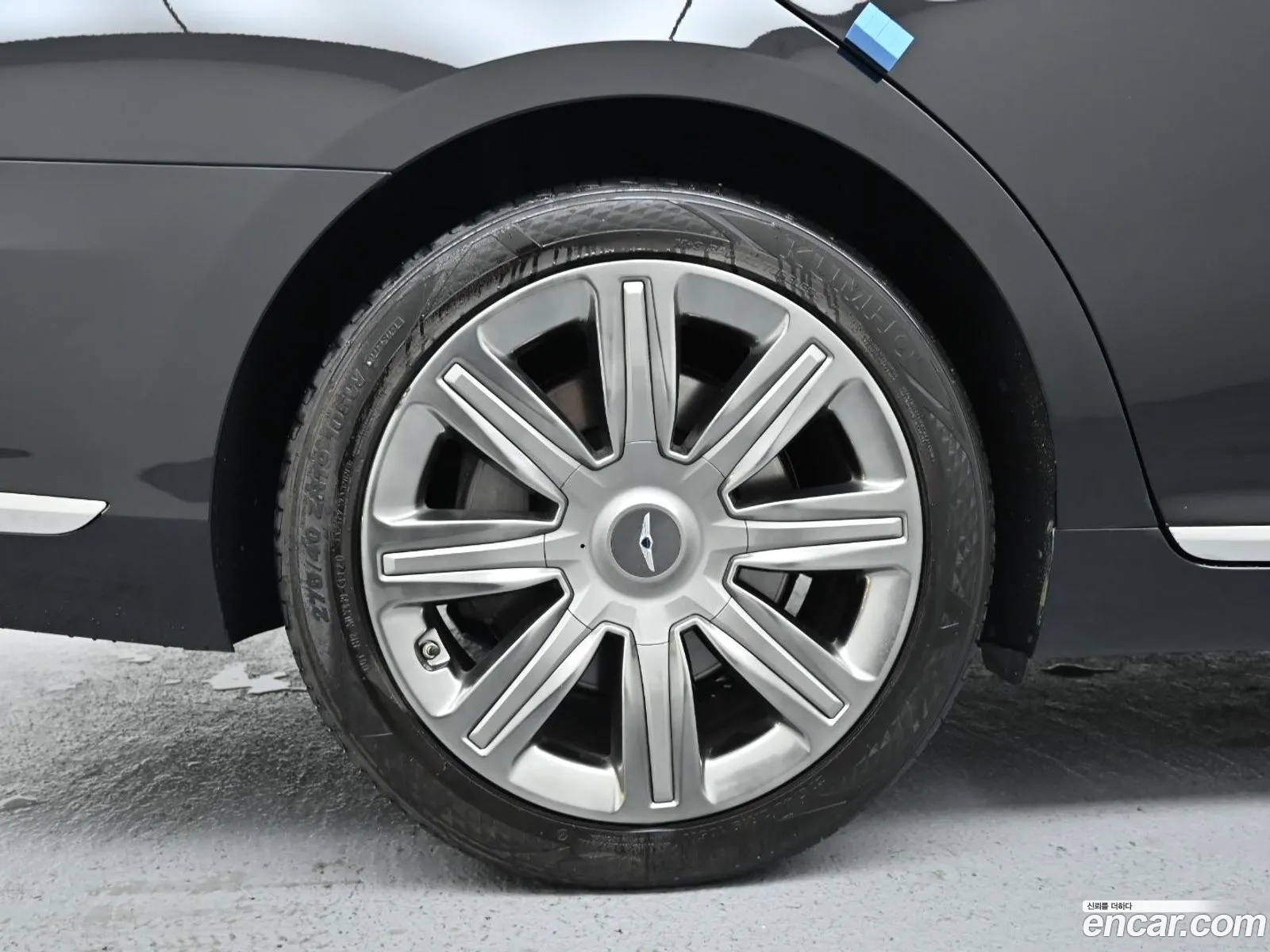 Genesis G90 I 50 Gdi Awd Limousine 2016 - фотография 520521