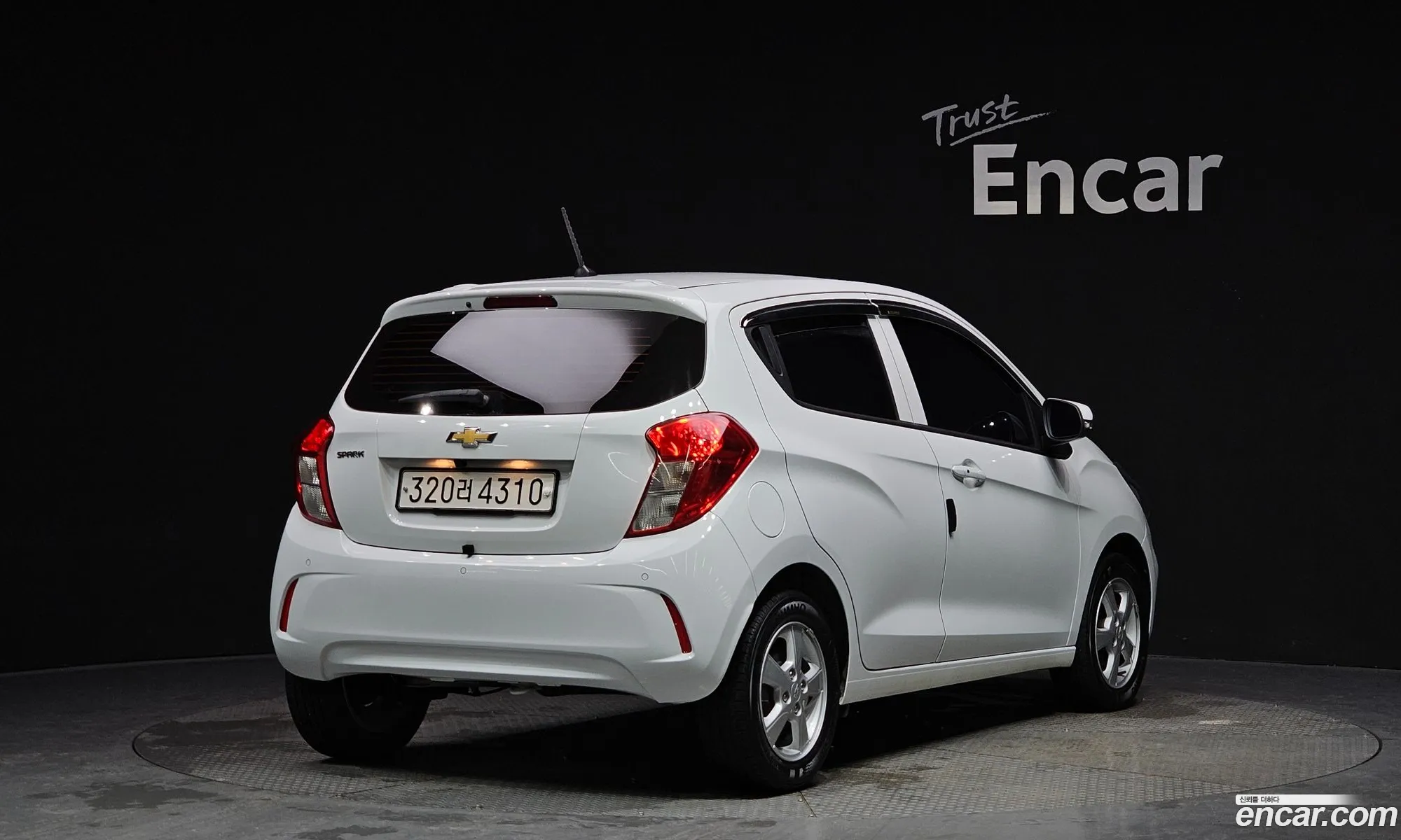 Chevrolet Spark Lt 2020 - фотография 8482037