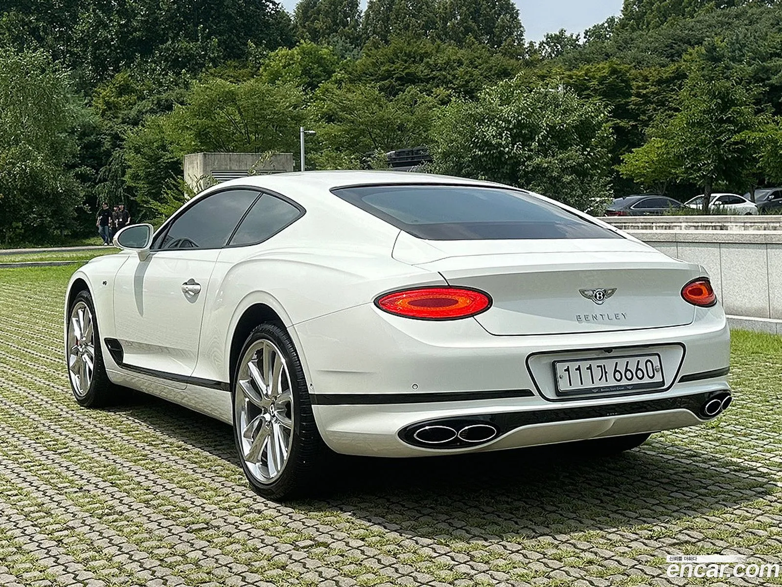 Bentley Continental 40 Gt 2020 - фотография 4441687