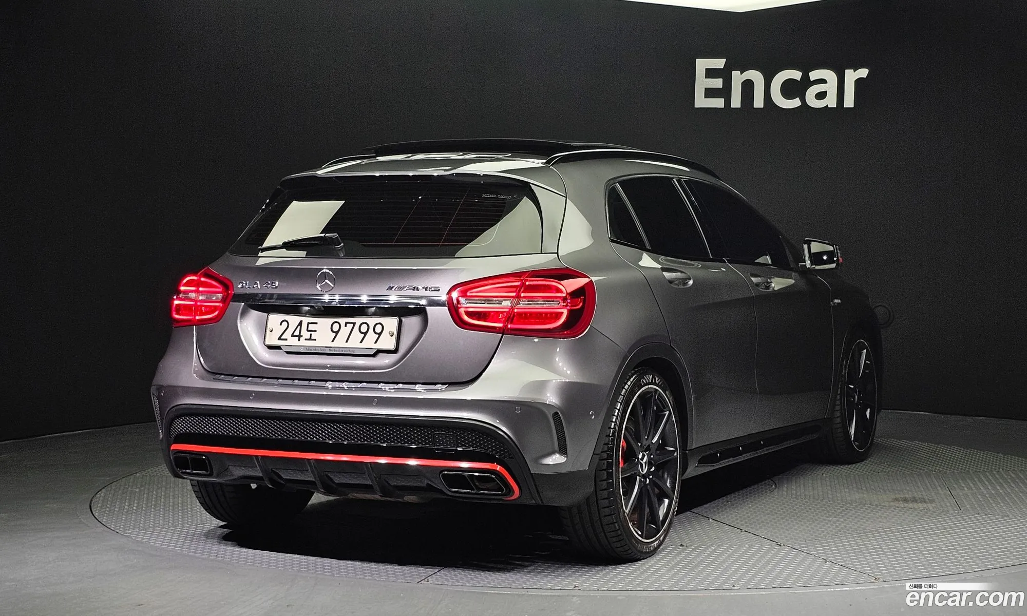 Mercedes-Benz Gla-Klasse Gla45 Amg 4Matic 2015 - фотография 16269974