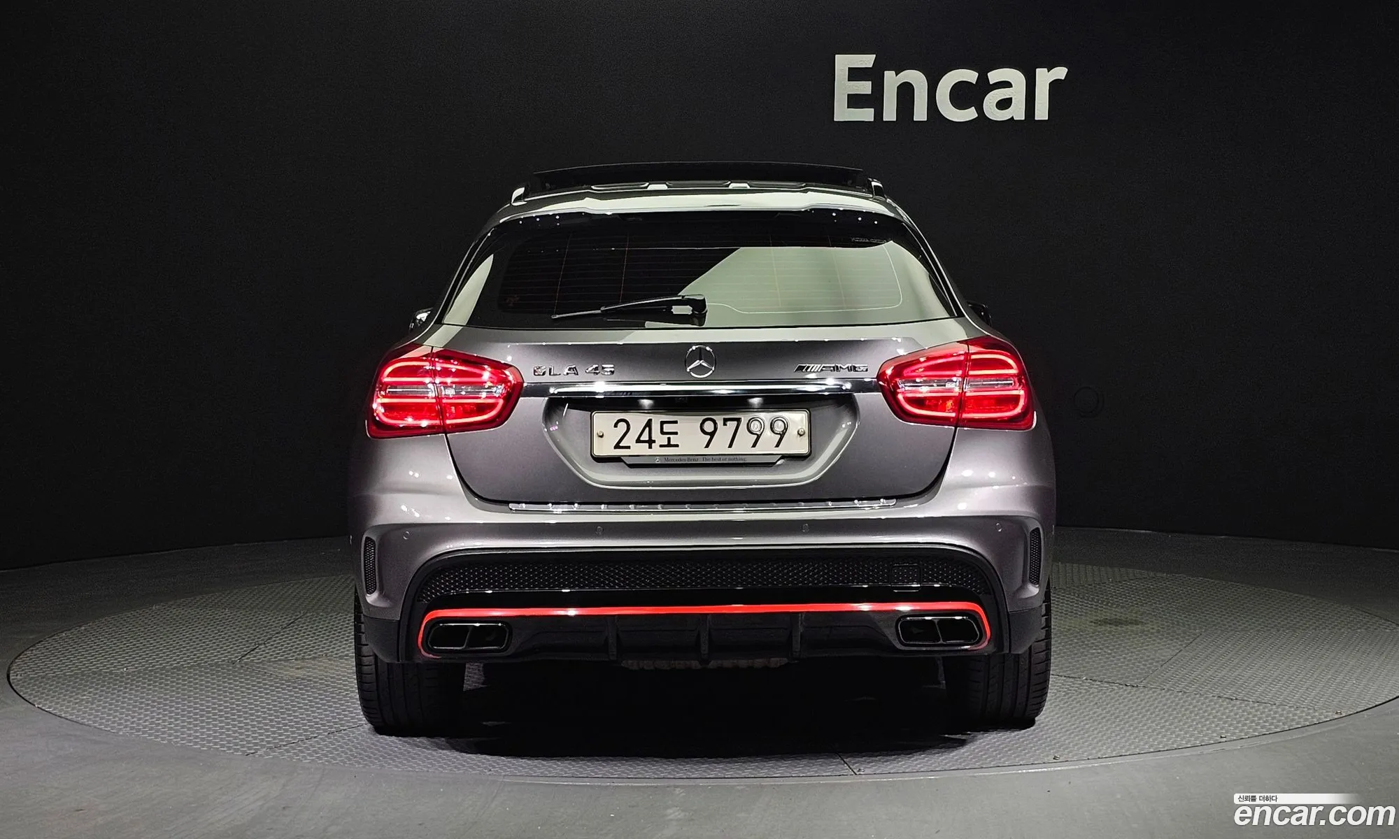 Mercedes-Benz Gla-Klasse Gla45 Amg 4Matic 2015 - фотография 16269976