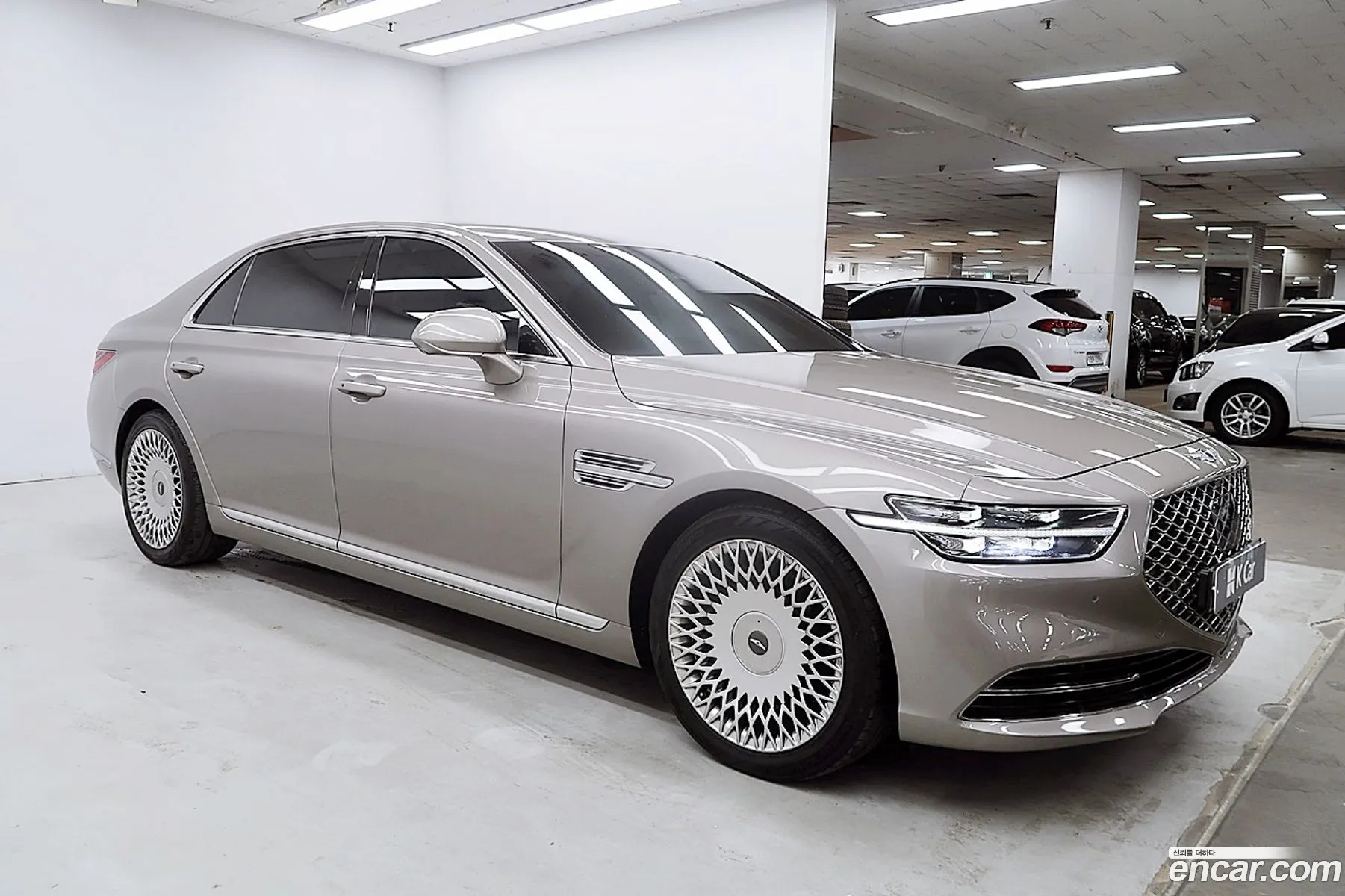 Genesis G90 I 38 Awd 2019 - фотография 488777