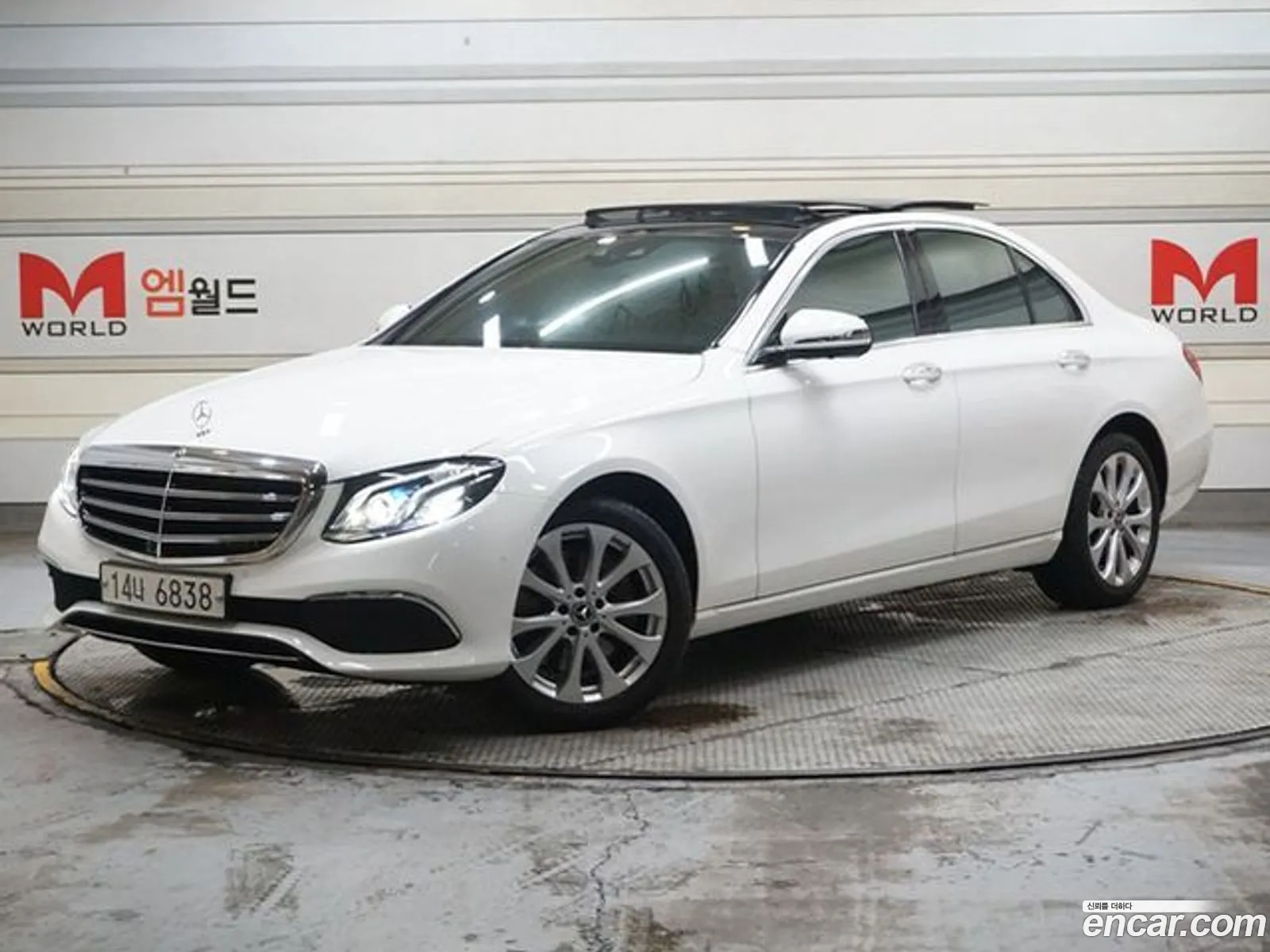 Mercedes-Benz E-Klasse V W213 S213 C238 E300 Exclusive 2019 - фотография 14808287