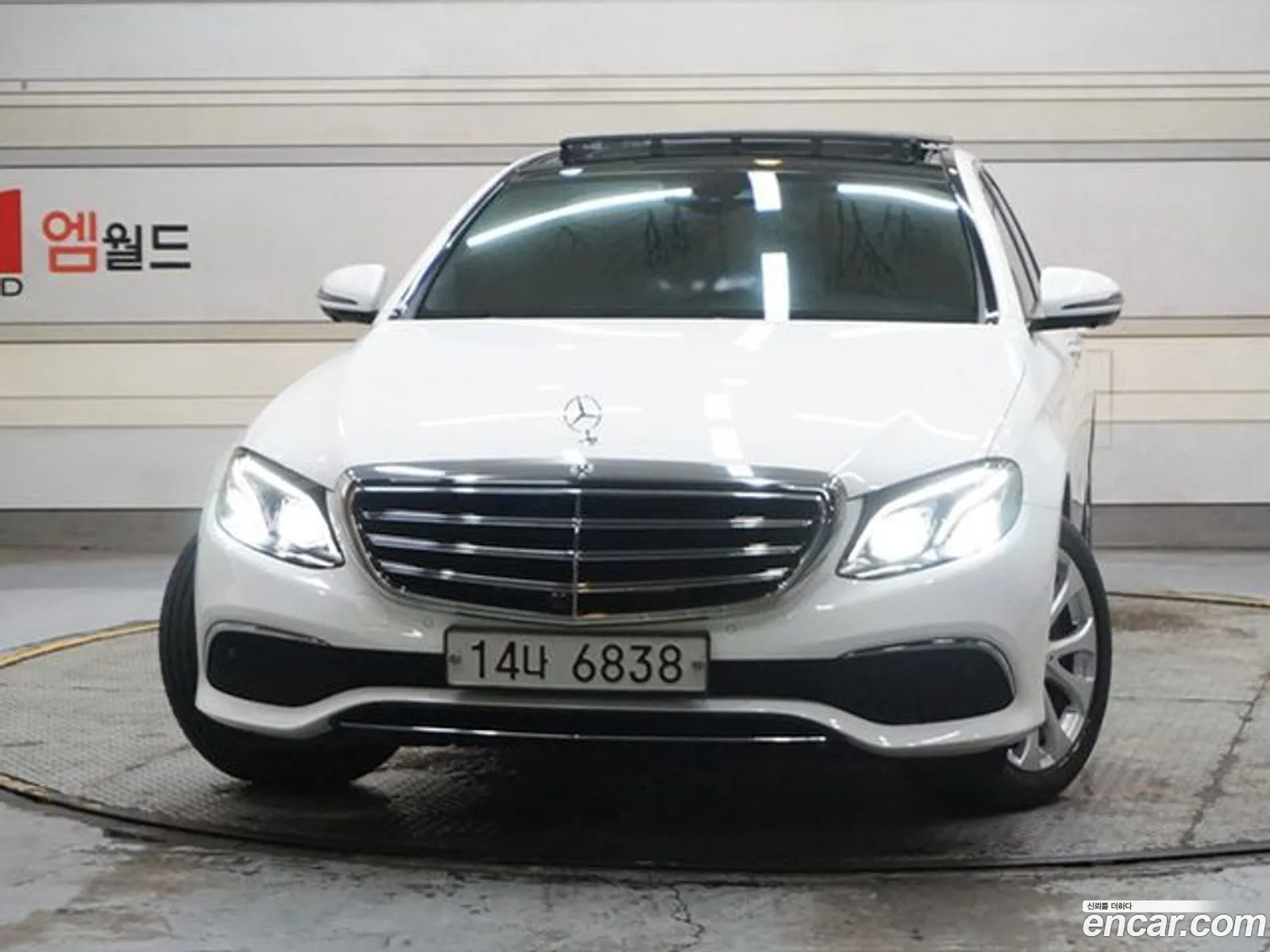 Mercedes-Benz E-Klasse V W213 S213 C238 E300 Exclusive 2019 - фотография 14808289