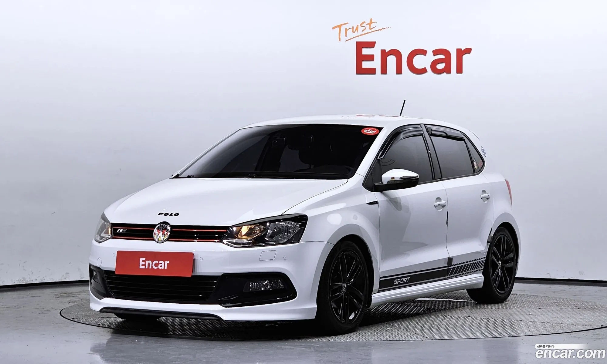 Volkswagen Polo V 14 Tdi R-Line 2015 - фотография 7088860