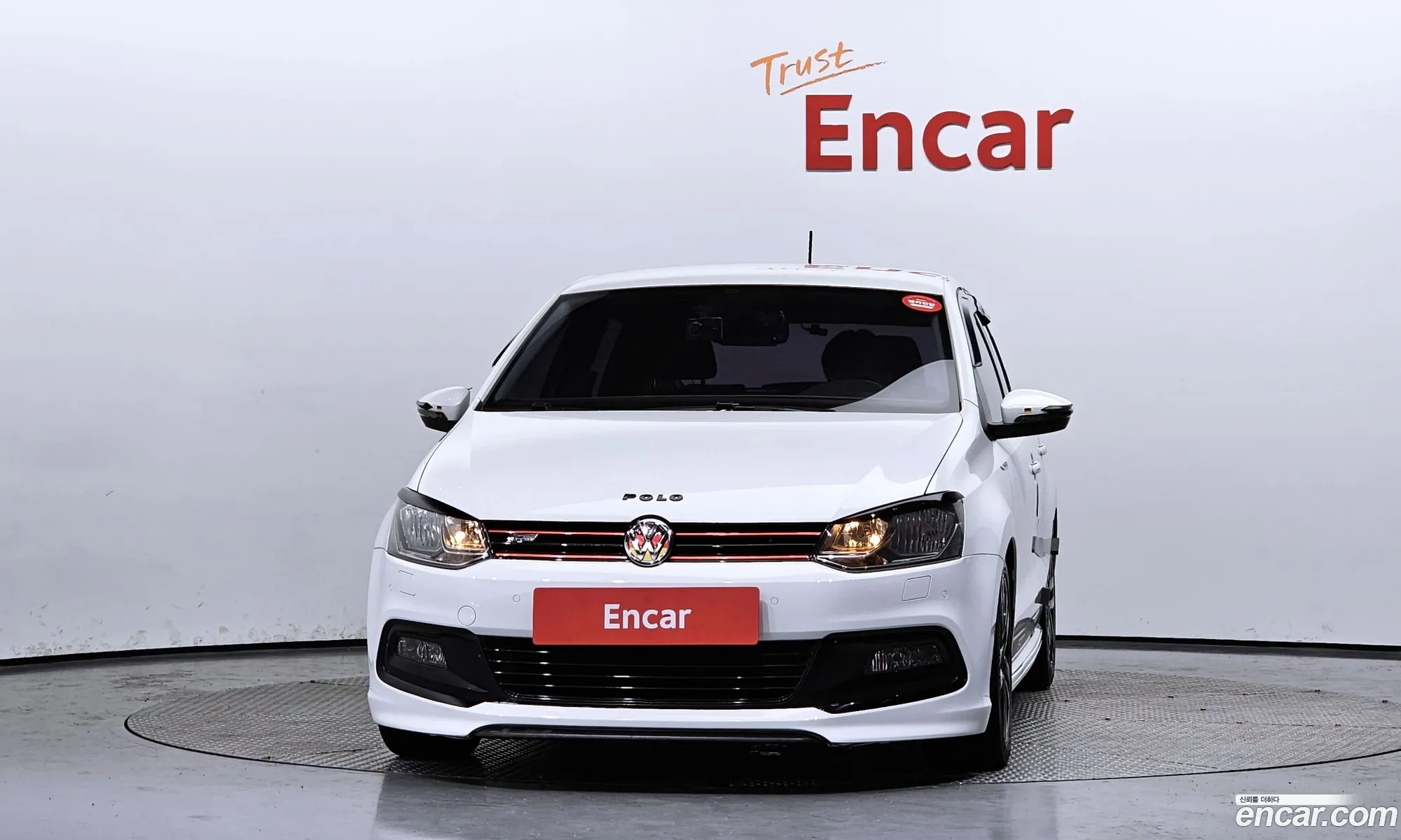 Volkswagen Polo V 14 Tdi R-Line 2015 - фотография 7088862