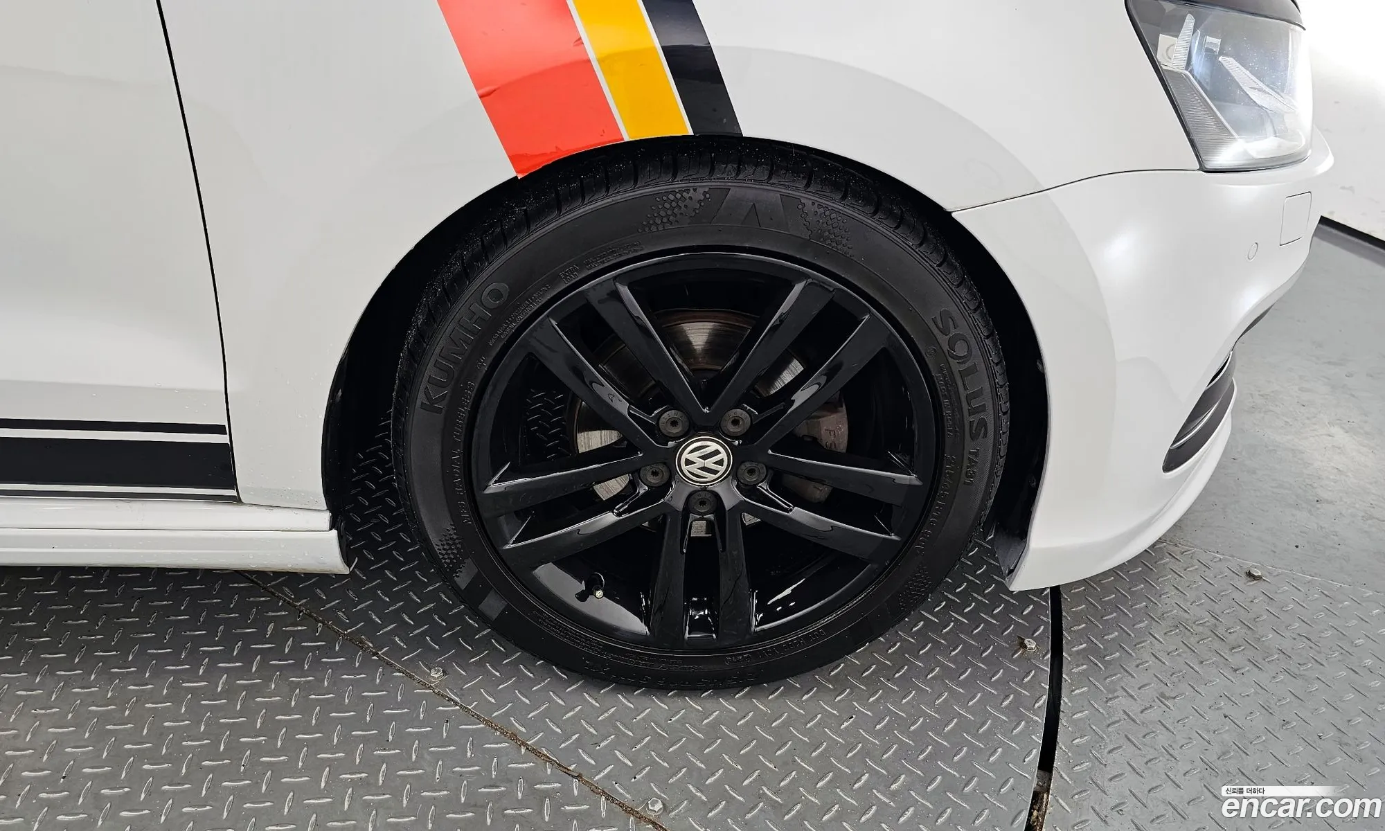 Volkswagen Polo V 14 Tdi R-Line 2015 - фотография 7088864