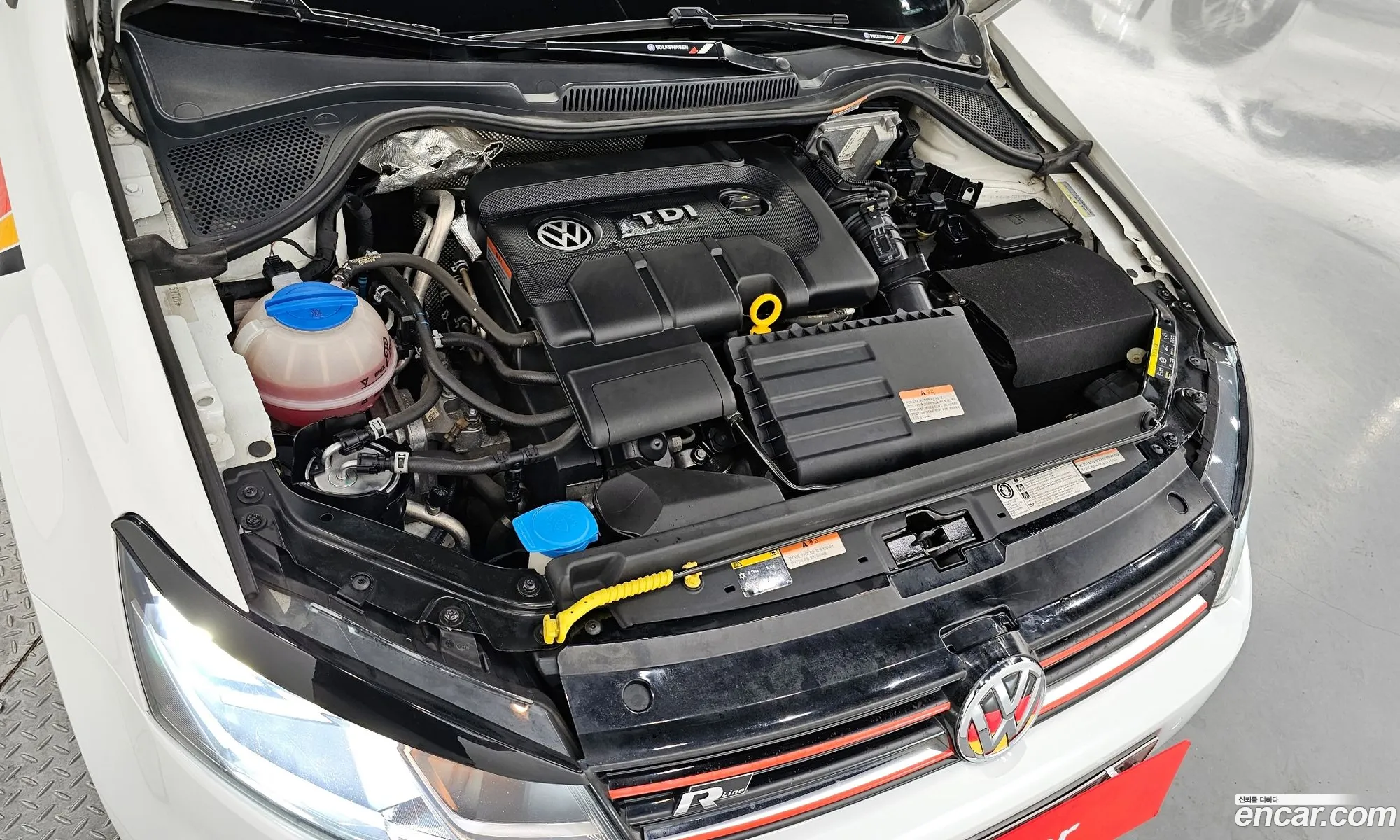 Volkswagen Polo V 14 Tdi R-Line 2015 - фотография 7088865