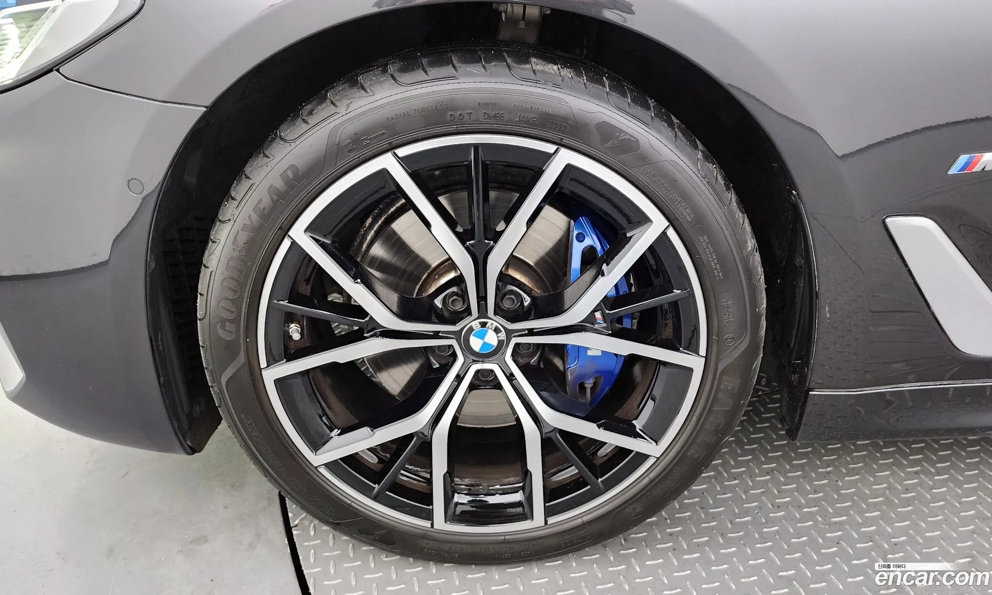 BMW 5Er 530I xDrive M Sport 2023 - фотография 16362503