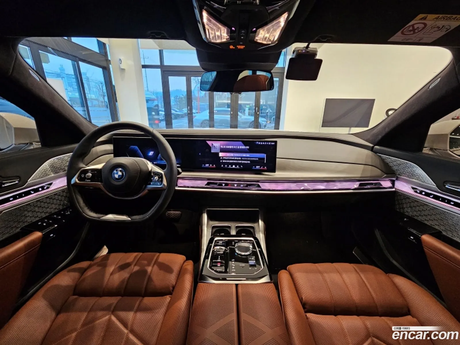 BMW I7 xDrive 60 Design Pure Excellence 2023 - фотография 17279189