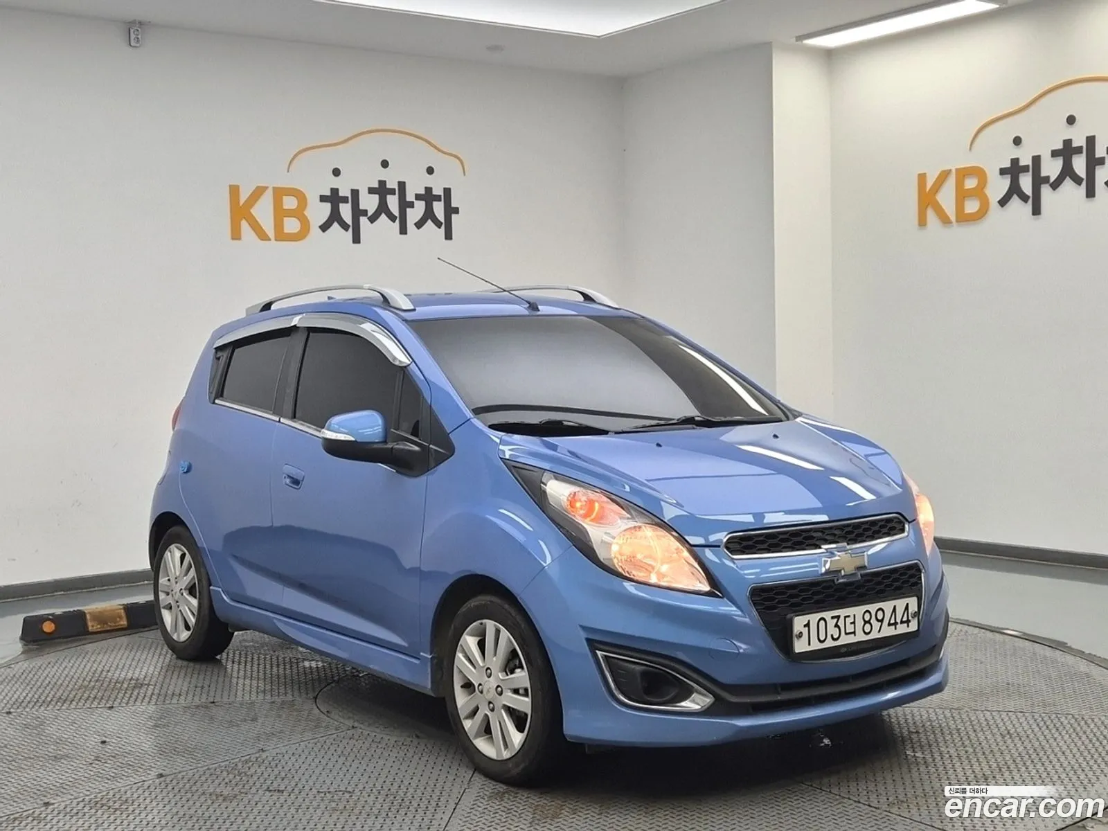 Chevrolet Spark Iii Lt 2014 - фотография 8266229