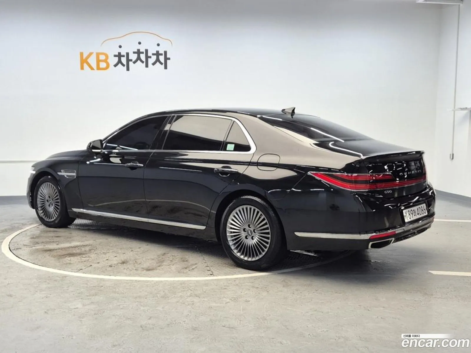 Genesis G90 I 38 Awd 2020 - фотография 398963
