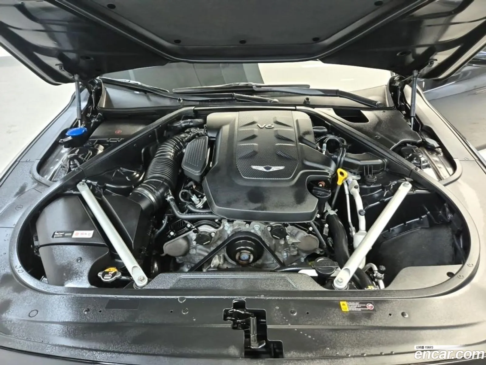 Genesis G90 I 38 Awd 2020 - фотография 398966