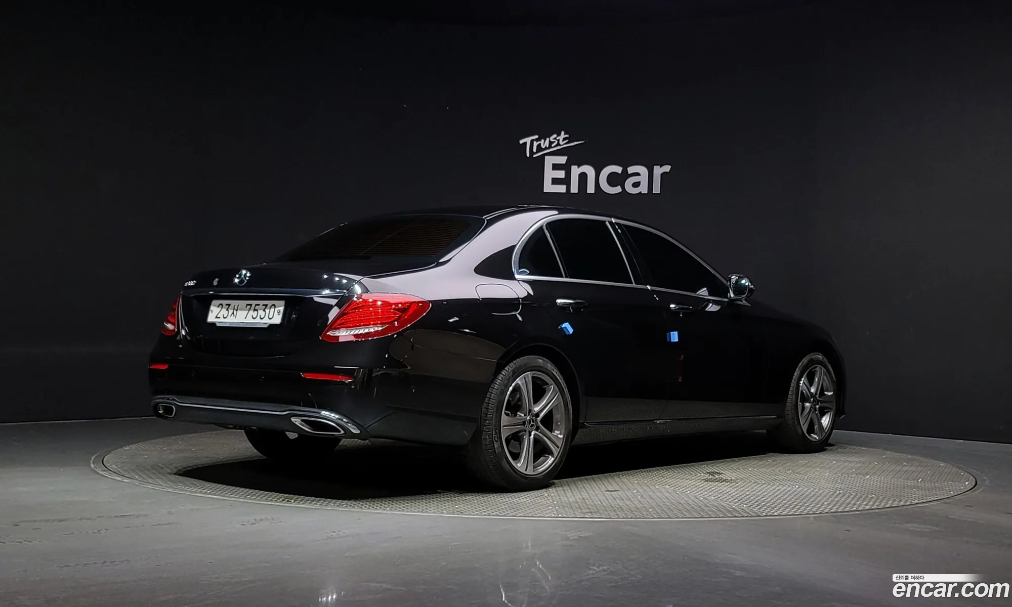 Mercedes-Benz E-Klasse V W213 S213 C238 E300 Avantgarde 2019 - фотография 18624021