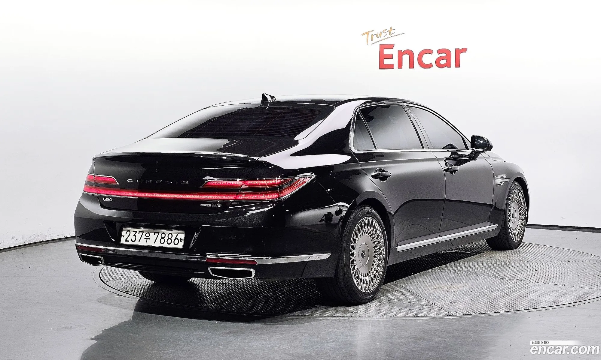 Genesis G90 I 38 Awd 2019 - фотография 375410