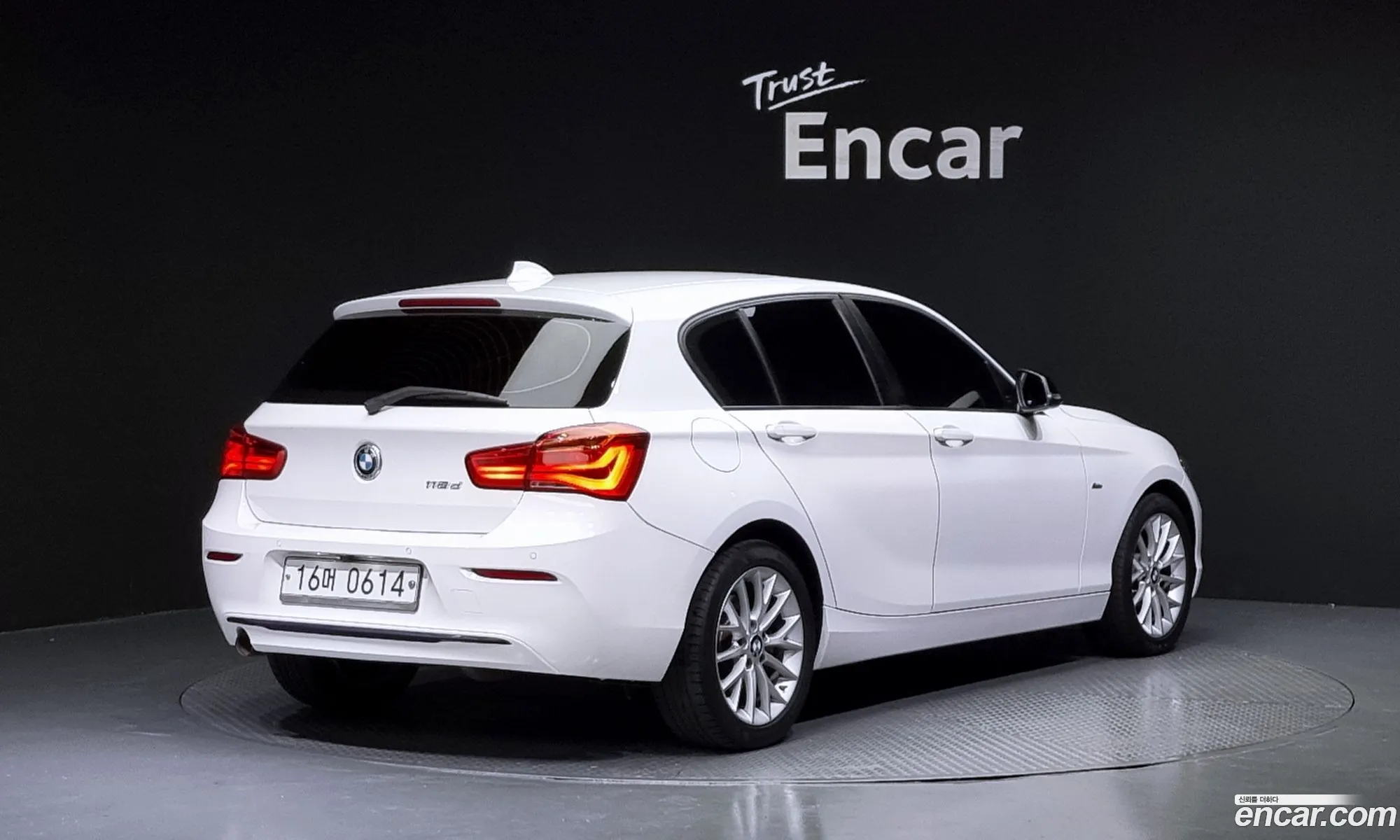 BMW 1Er Ii F20F21 118D Sport 5 Door 2016 - фотография 16326635