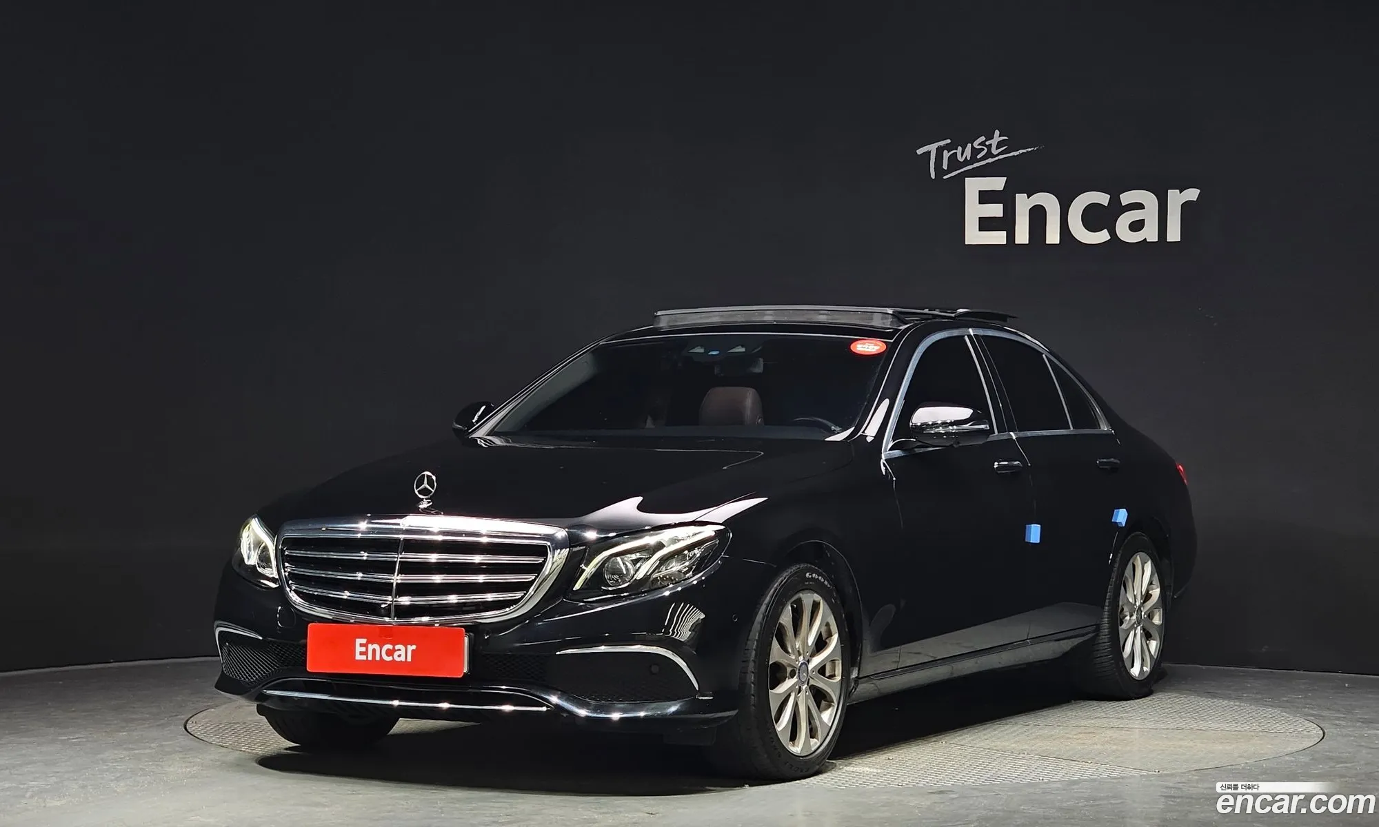Mercedes-Benz E-Klasse E300 Exclusive 2017 - фотография 18507751