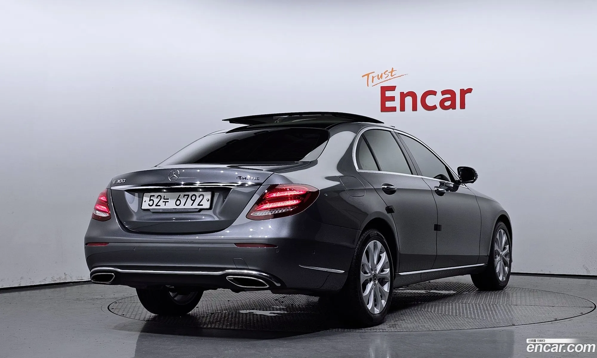 Mercedes-Benz E-Klasse V W213 S213 C238 E300 4Matic Exclusive 2019 - фотография 18581013