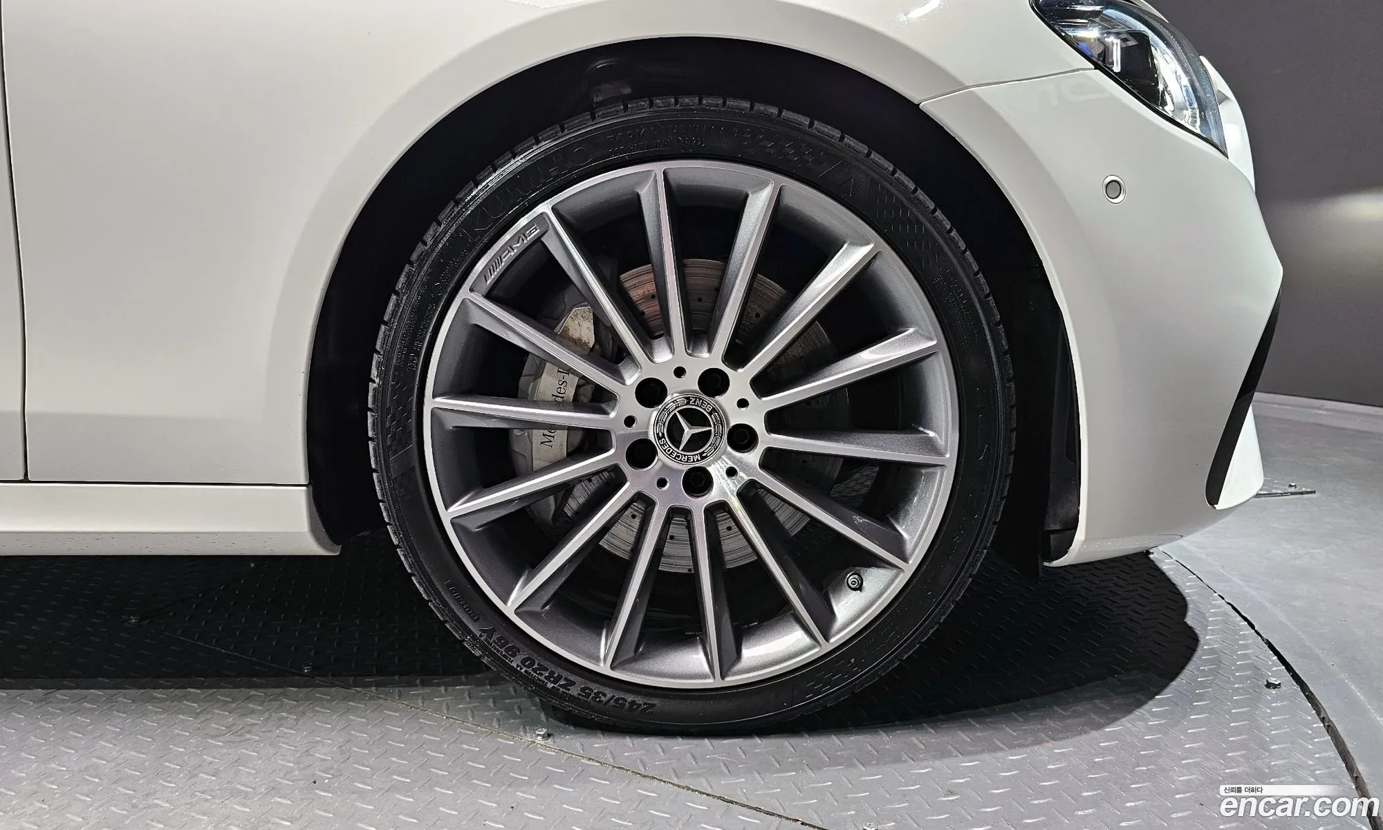 Mercedes-Benz E-Klasse V W213 S213 C238 E350 4Matic Amg Line 2021 - фотография 18624000