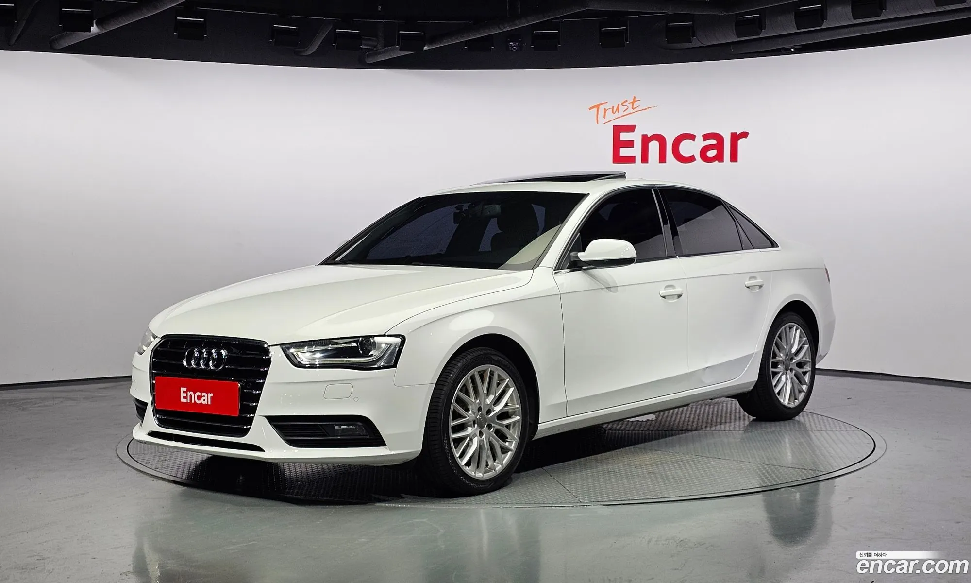 Audi New A4 30 Tdi Dynamic B8 - фотография 8392334