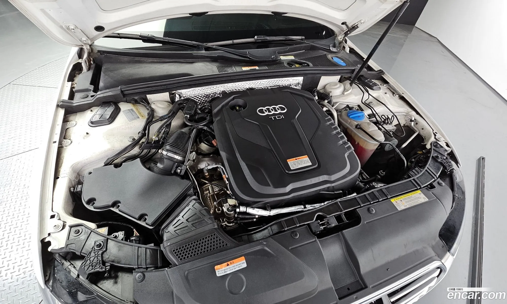 Audi New A4 30 Tdi Dynamic B8 - фотография 8392339