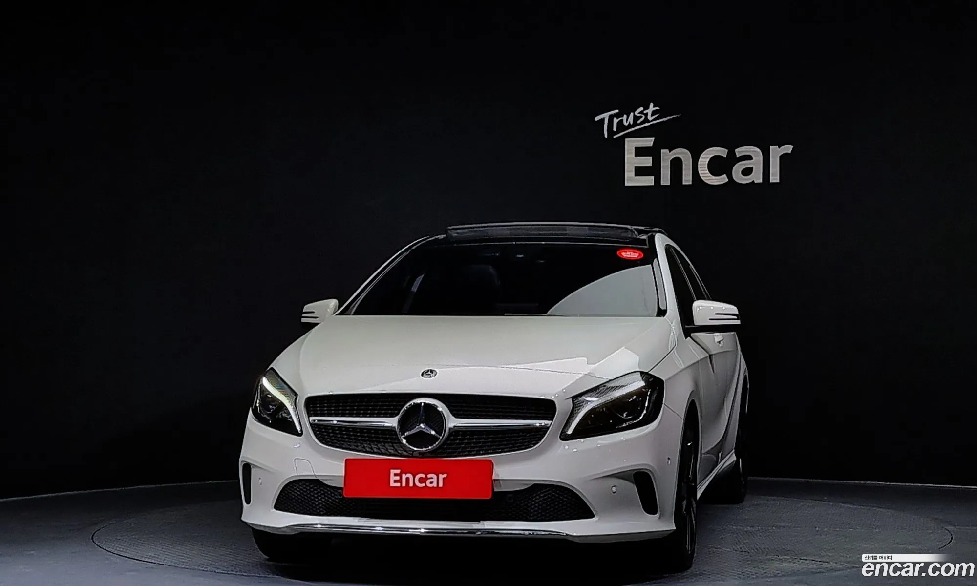 Mercedes-Benz A-Klasse A200 2018 - фотография 18659883