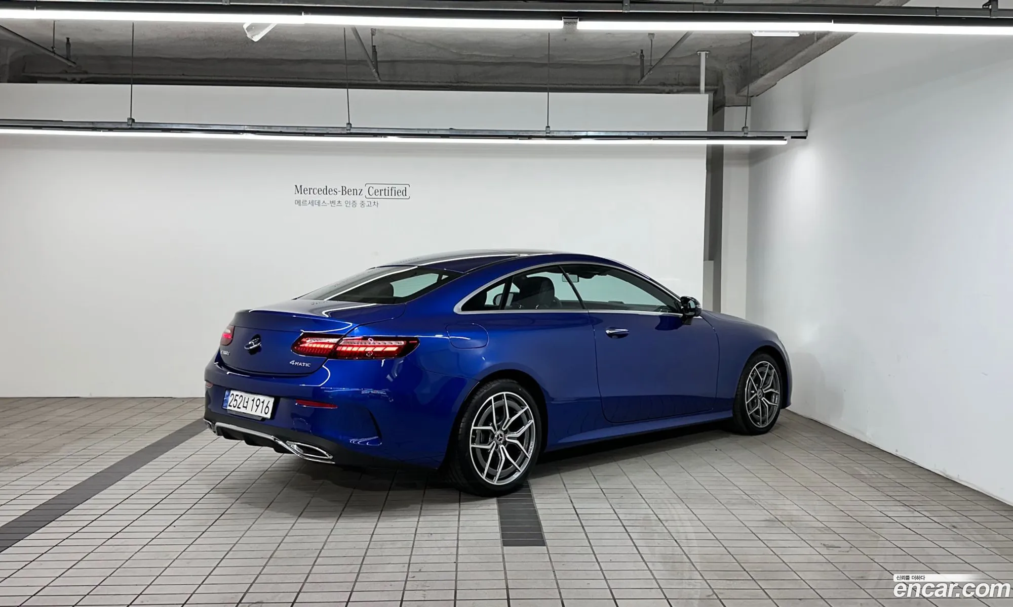 Mercedes-Benz E-Klasse E300D 4Matic Coupe 2023 - фотография 18572868