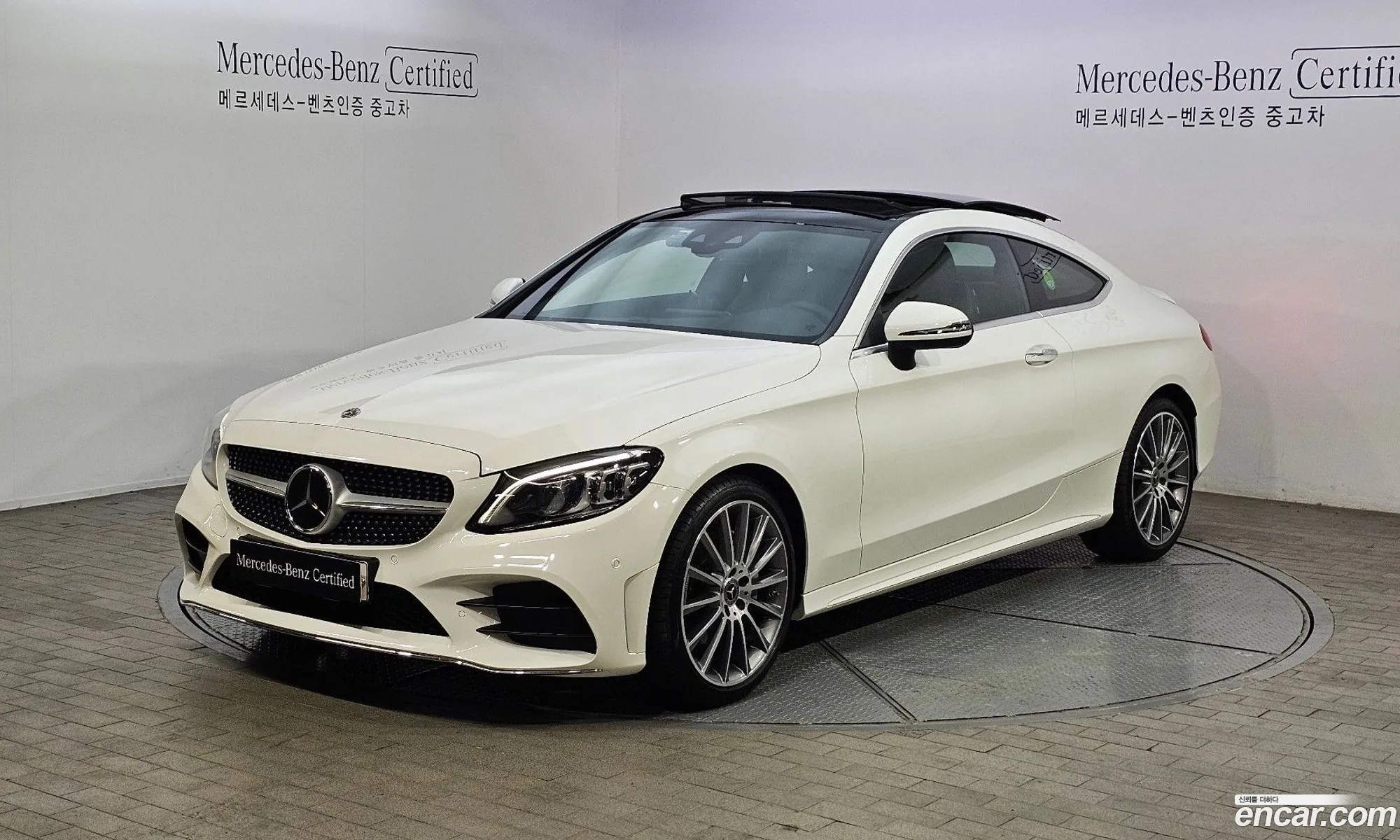Mercedes-Benz C-Klasse C200 Coupe 2023 - фотография 18572319