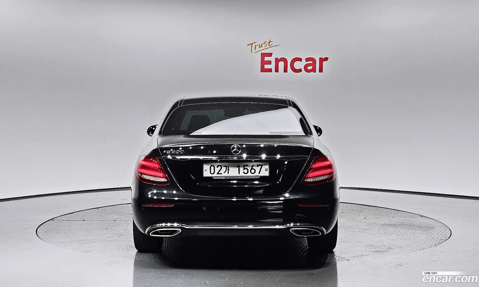 Mercedes-Benz E-Klasse E200 Avant Garde 2017 - фотография 18338447