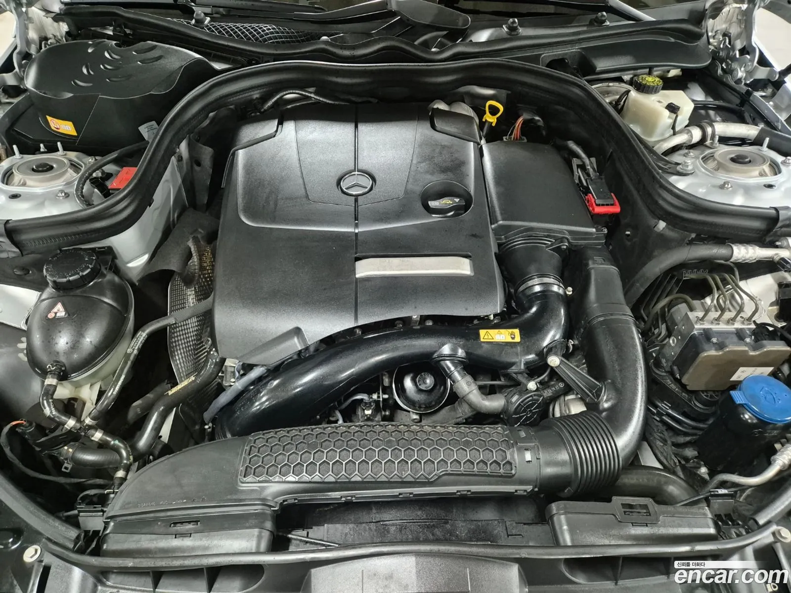 Mercedes-Benz E-Klasse Iv W212 S212 C207 E200 Elegance 2014 - фотография 18572288