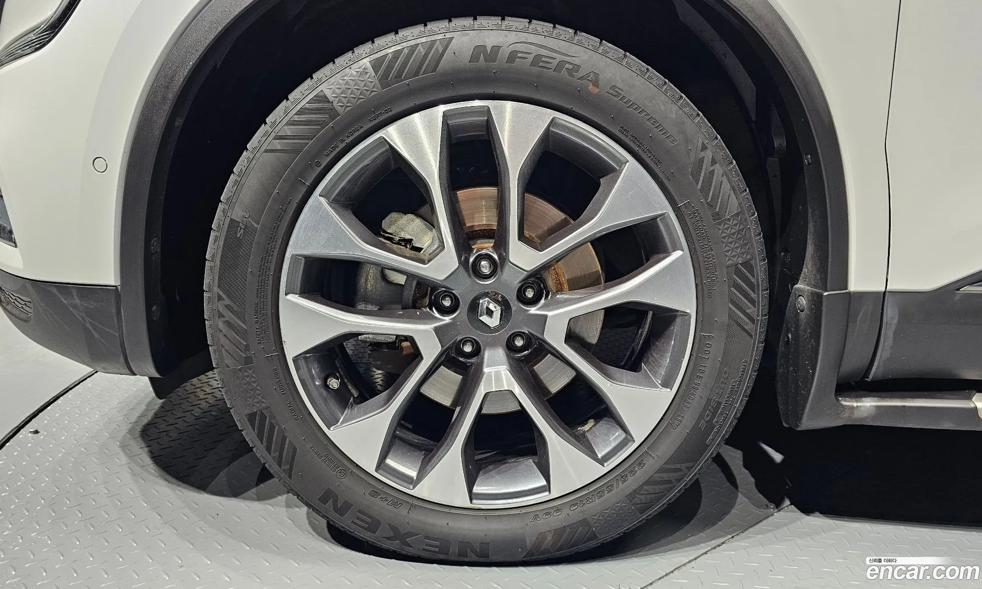Renault Samsung Qm6 Diesel 2Wd Re Signature 2017 - фотография 2589437