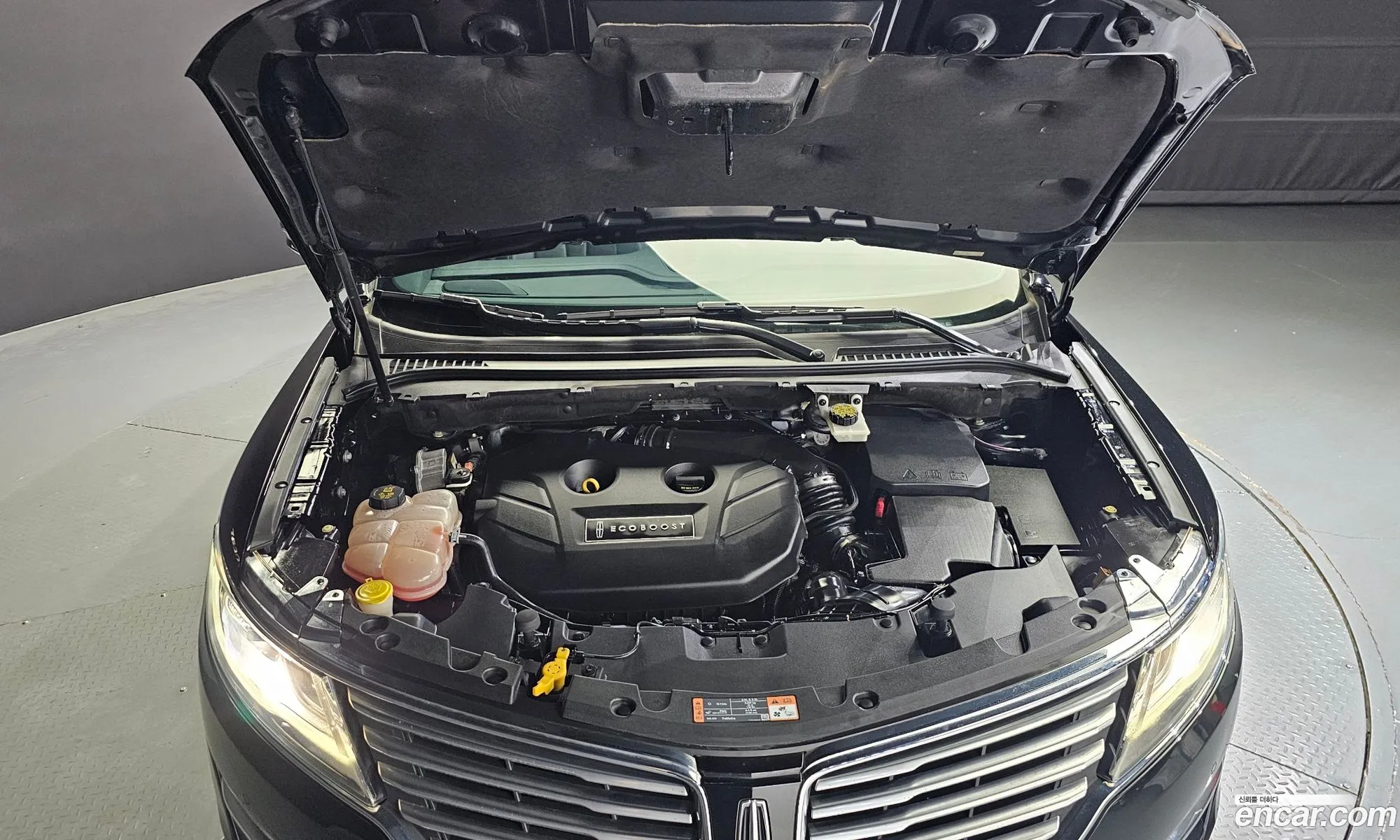 Lincoln Mkc 20 Awd 2016 - фотография 4609735
