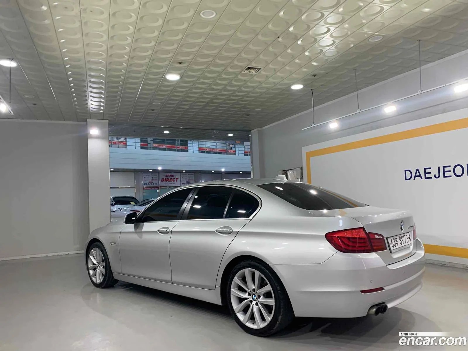 BMW 5 Series F10 520D - фотография 15699002