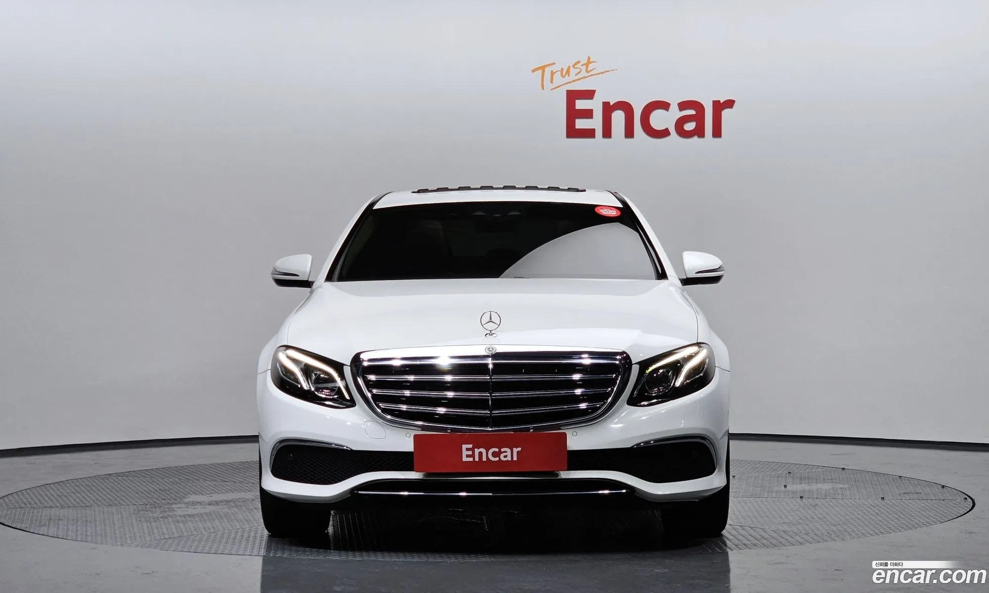 Benz E-Class W213 E220D 4Matic Exclusive - фотография 18598486