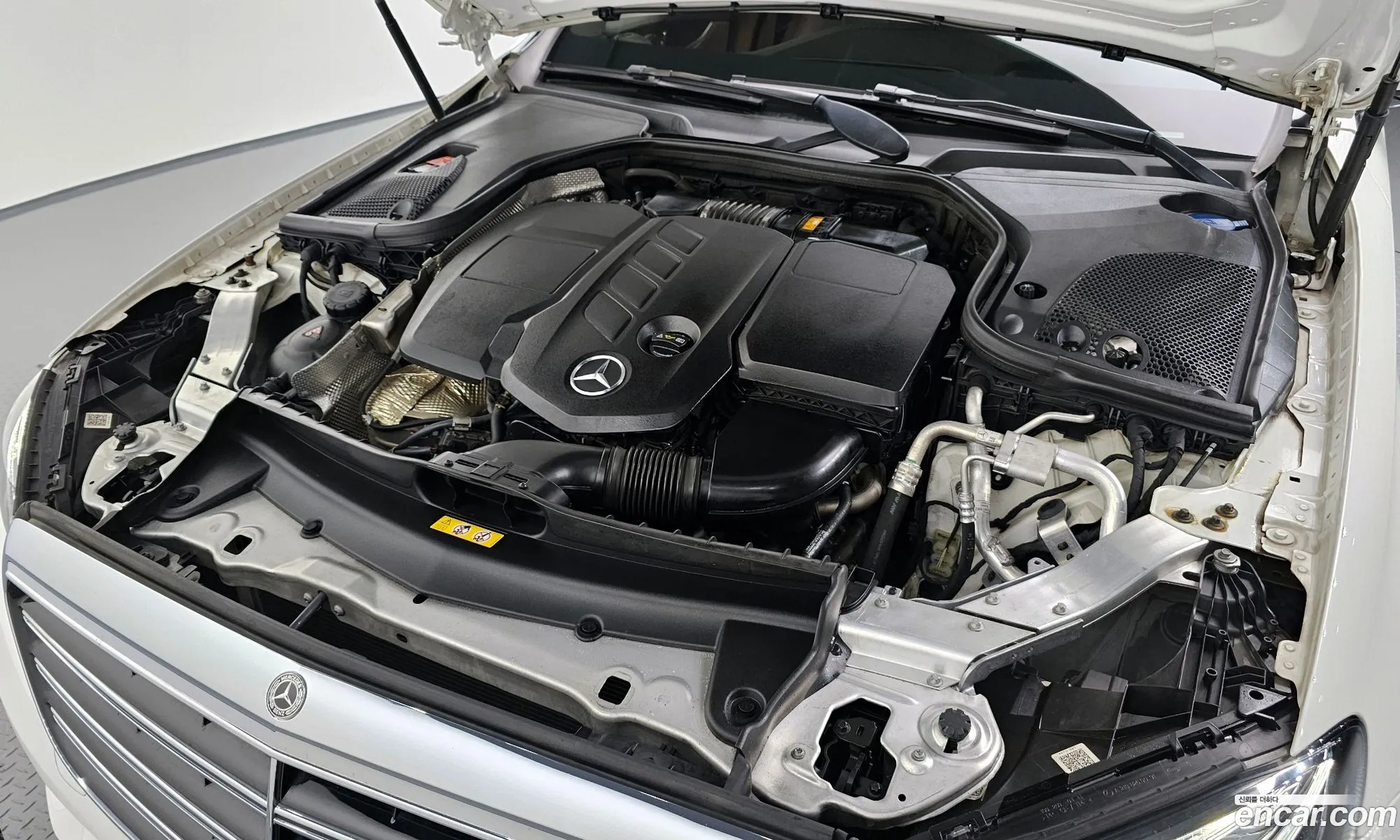 Benz E-Class W213 E220D 4Matic Exclusive - фотография 18598489