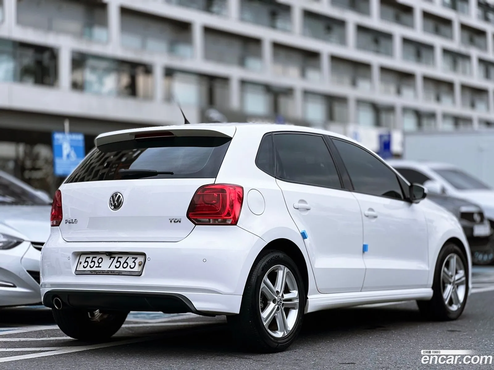 Volkswagen Polo V 16 Tdi R-Line 2013 - фотография 12546027