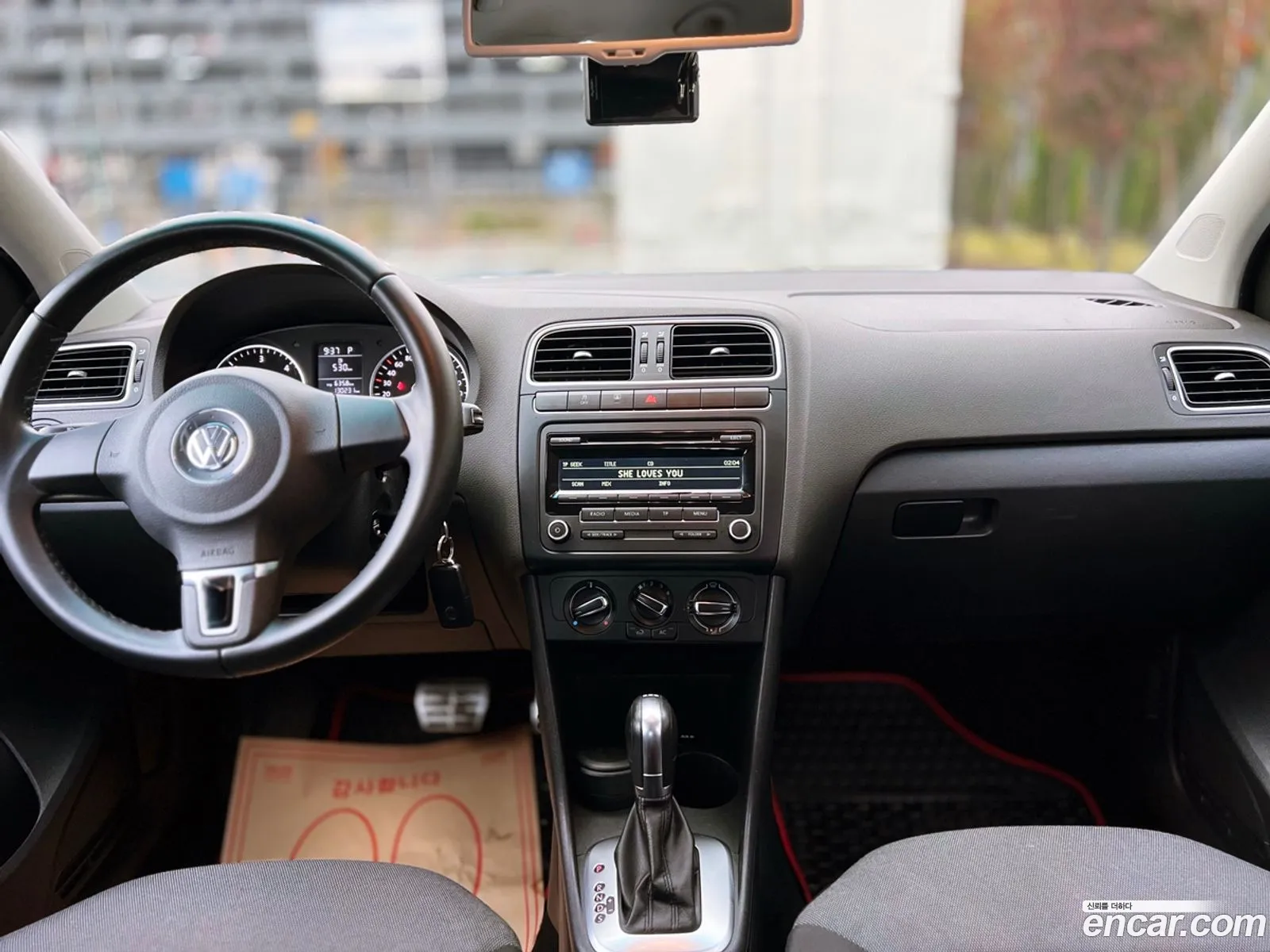 Volkswagen Polo V 16 Tdi R-Line 2013 - фотография 12546029